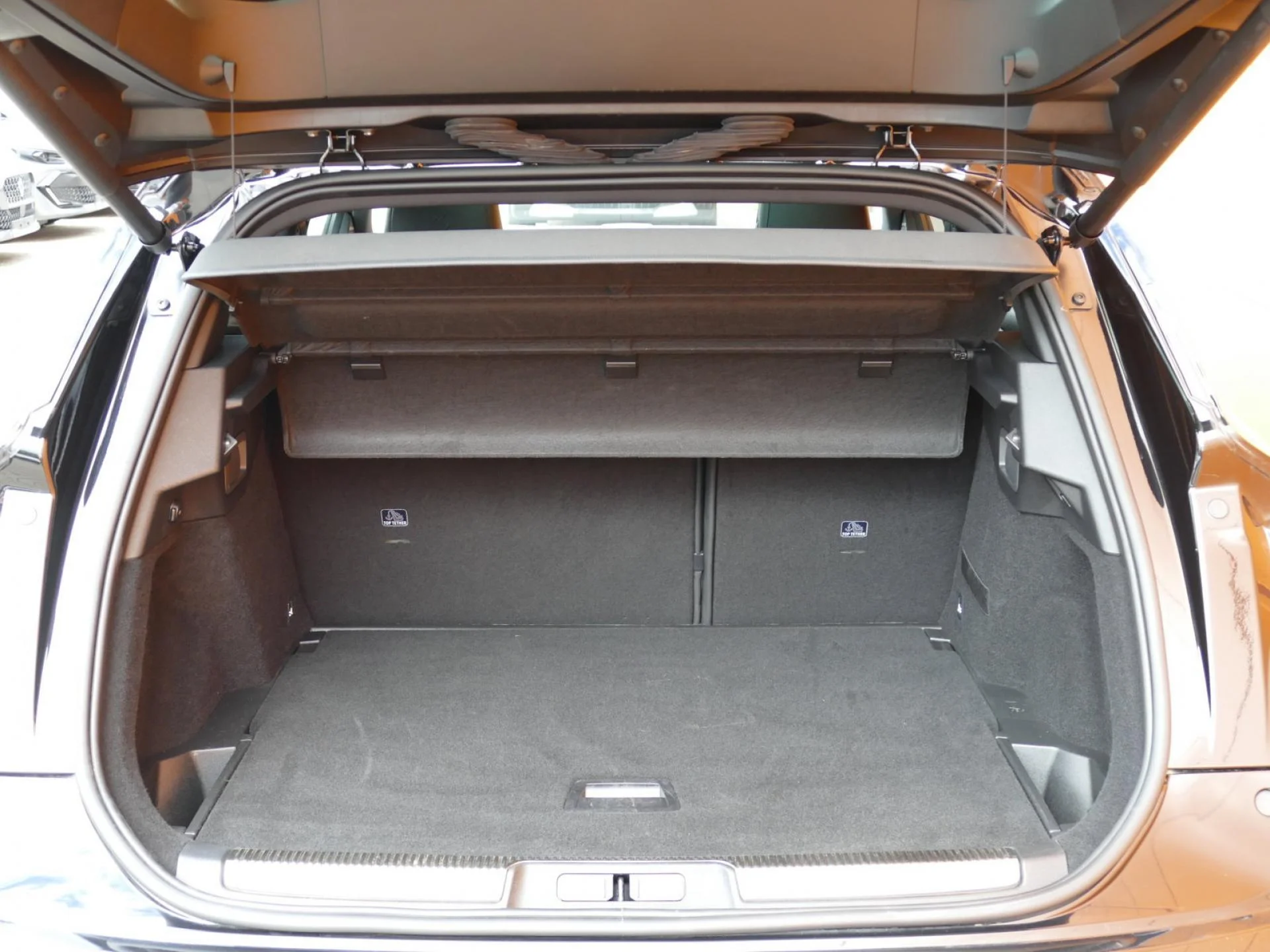 DS DS 7 CROSSBACK - Miniature 9 sur 36 - Cliquer pour voir cette photo