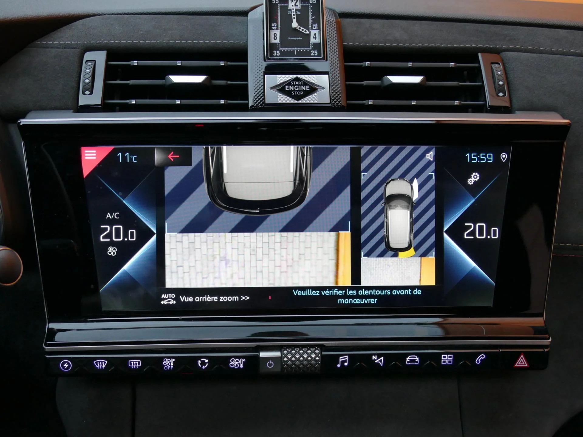 DS DS 7 CROSSBACK - Miniature 9 sur 33 - Cliquer pour voir cette photo