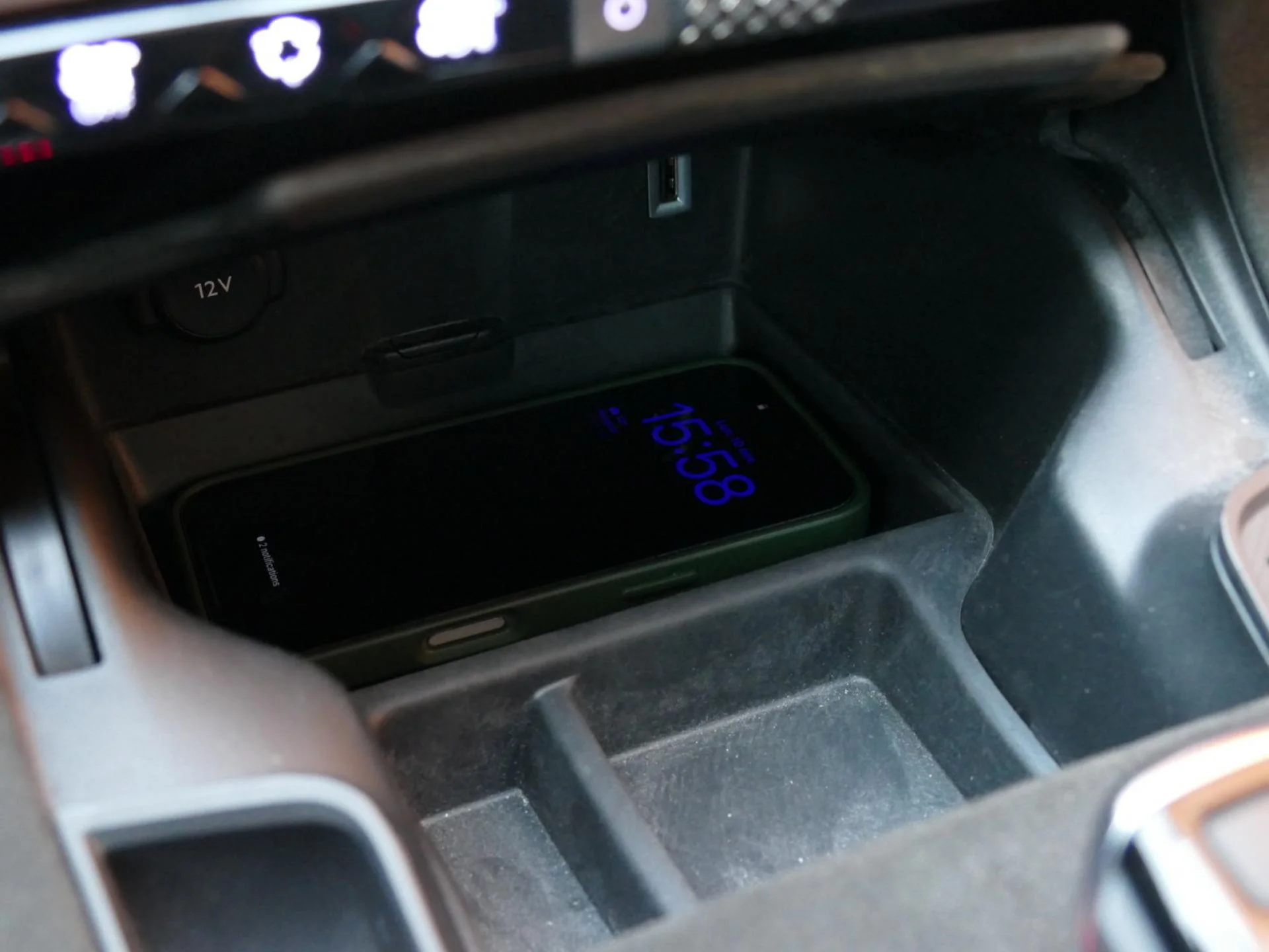 DS DS 7 CROSSBACK - Miniature 19 sur 33 - Cliquer pour voir cette photo