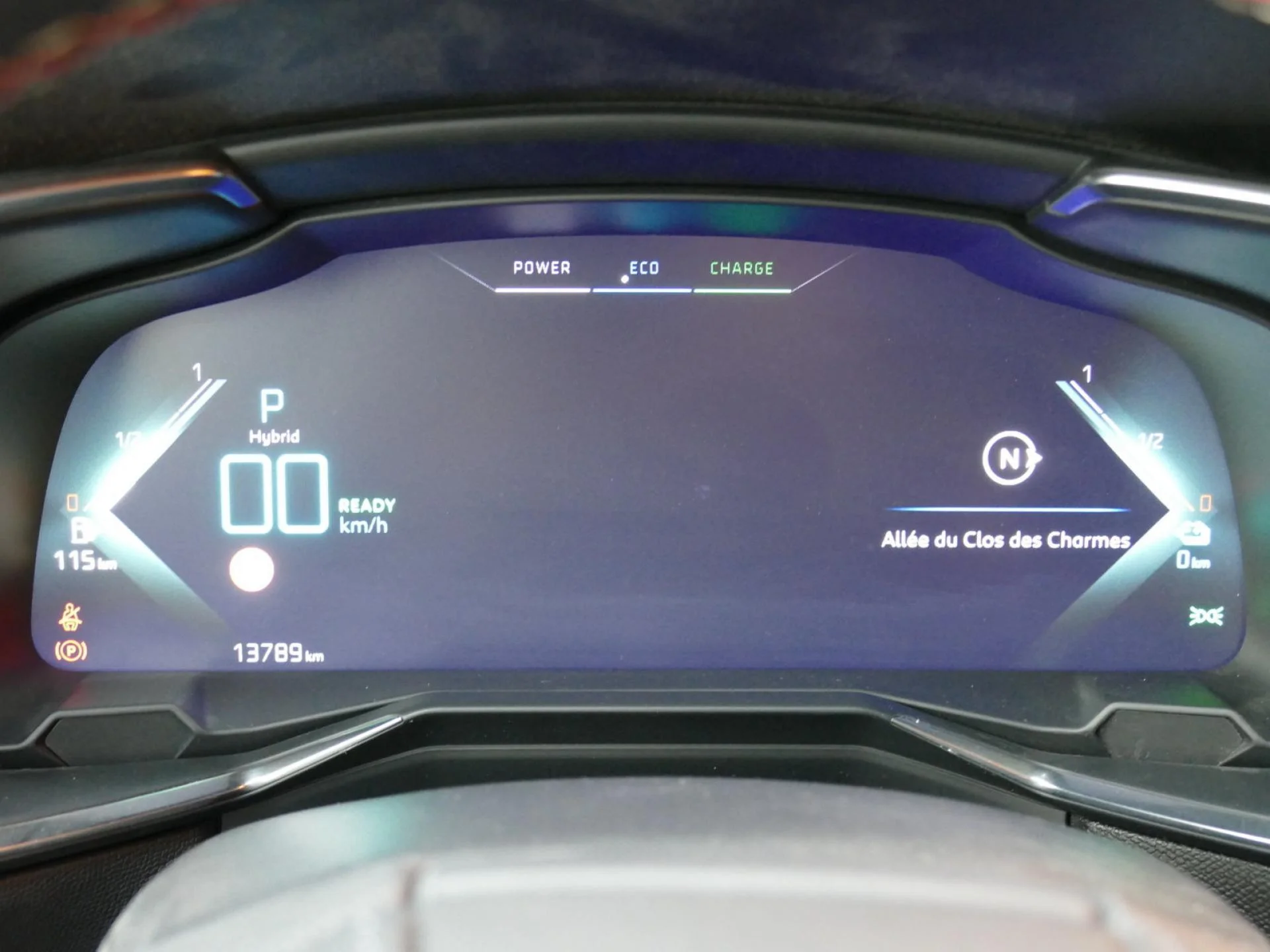 DS DS 7 CROSSBACK - Miniature 16 sur 33 - Cliquer pour voir cette photo