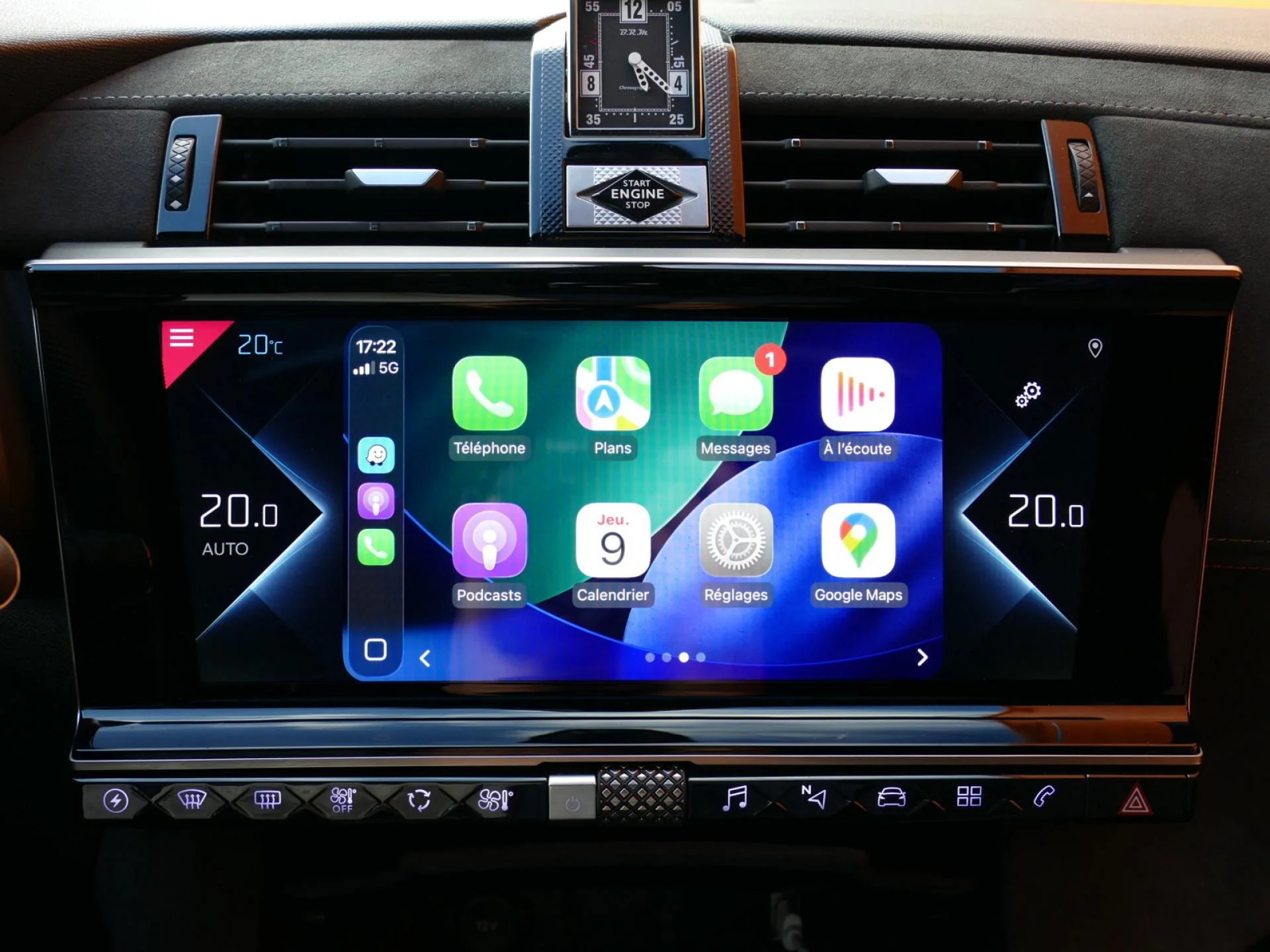 DS DS 7 CROSSBACK - Miniature 14 sur 33 - Cliquer pour voir cette photo