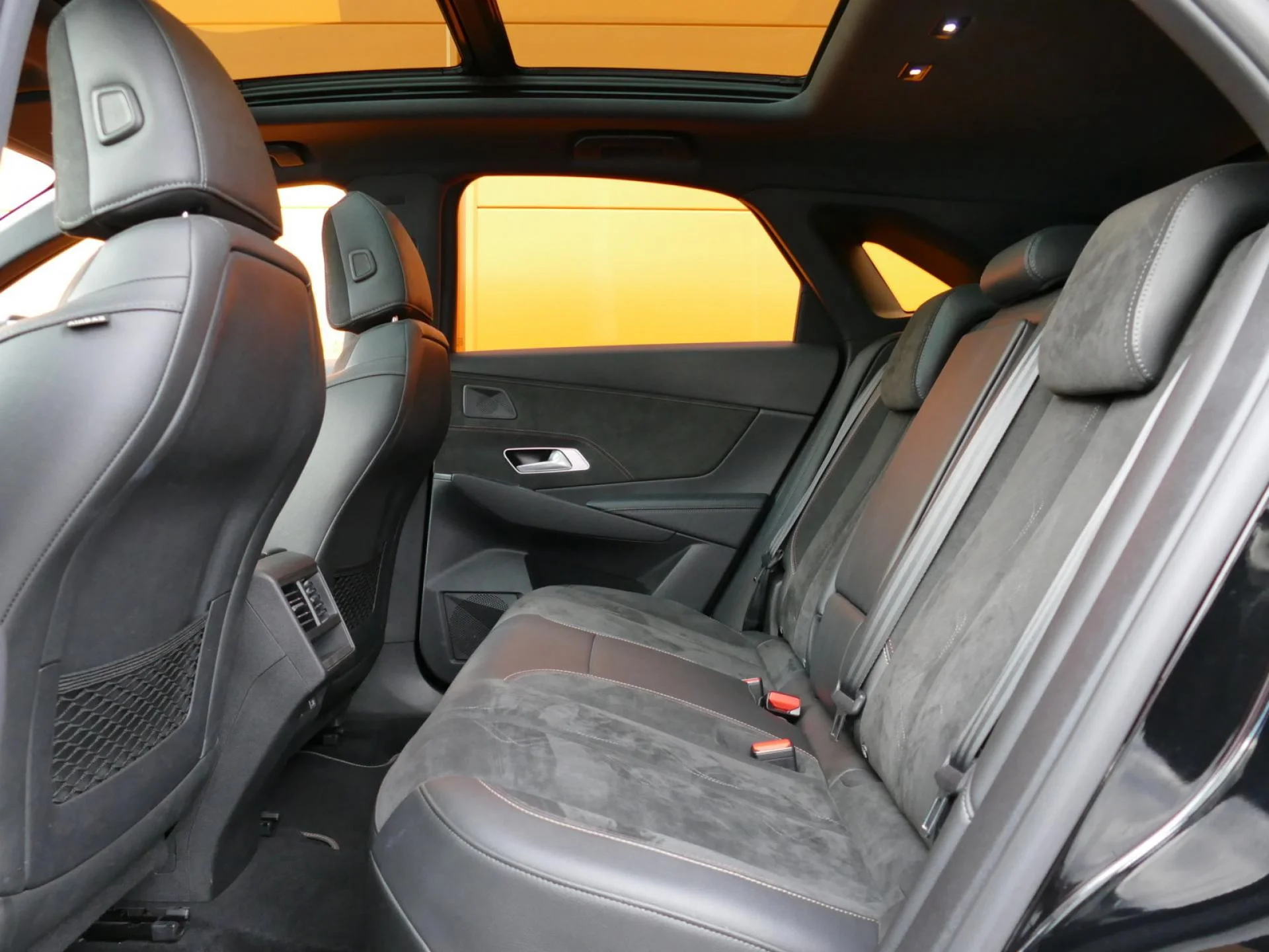 DS DS 7 CROSSBACK - Miniature 7 sur 34 - Cliquer pour voir cette photo