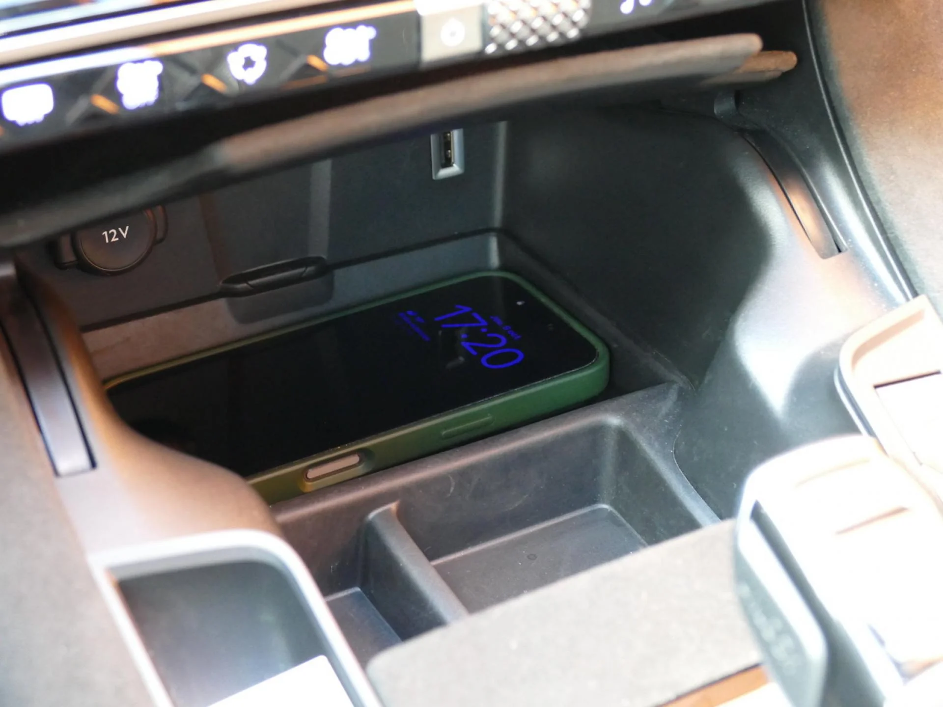 DS DS 7 CROSSBACK - Miniature 20 sur 34 - Cliquer pour voir cette photo