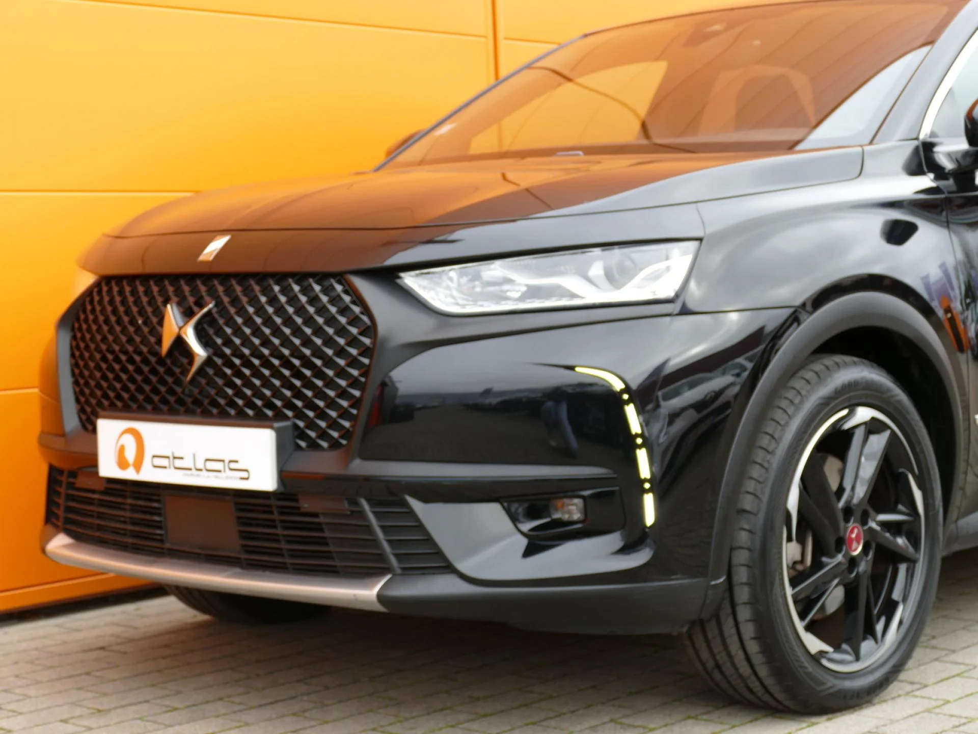 DS DS 7 CROSSBACK - Miniature 26 sur 31 - Cliquer pour voir cette photo