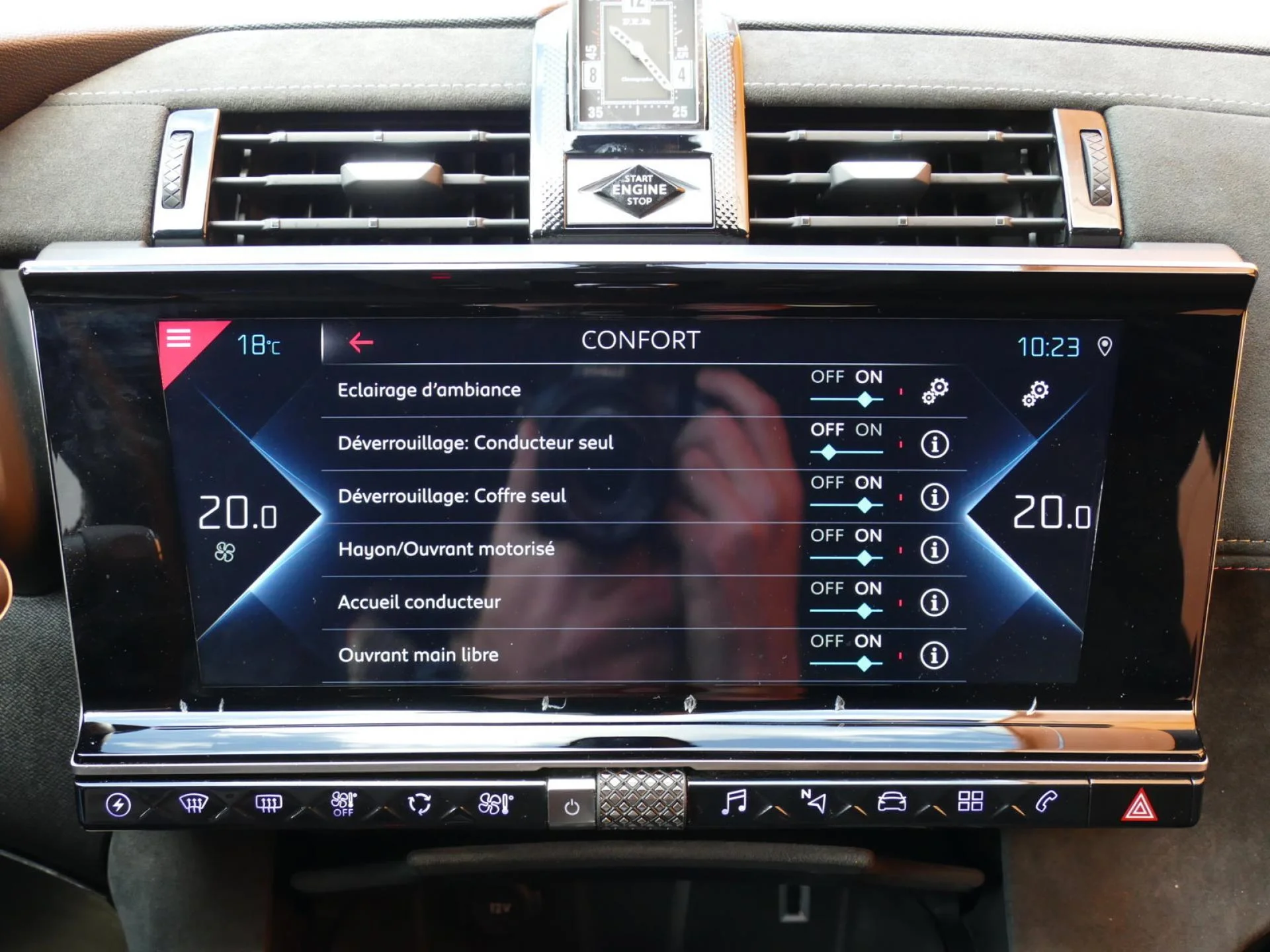 DS DS 7 CROSSBACK - Miniature 13 sur 33 - Cliquer pour voir cette photo