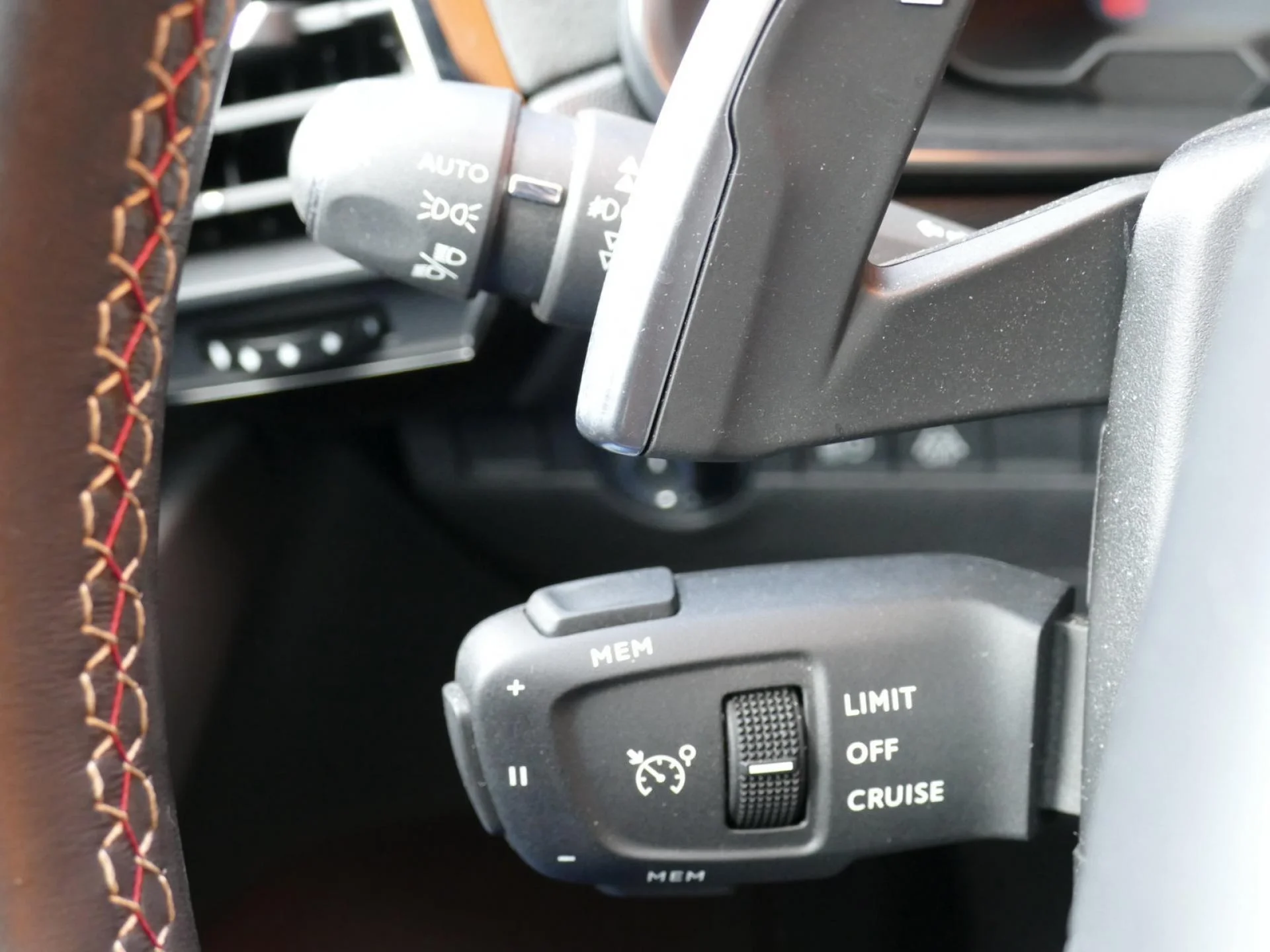 DS DS 7 CROSSBACK - Miniature 25 sur 33 - Cliquer pour voir cette photo