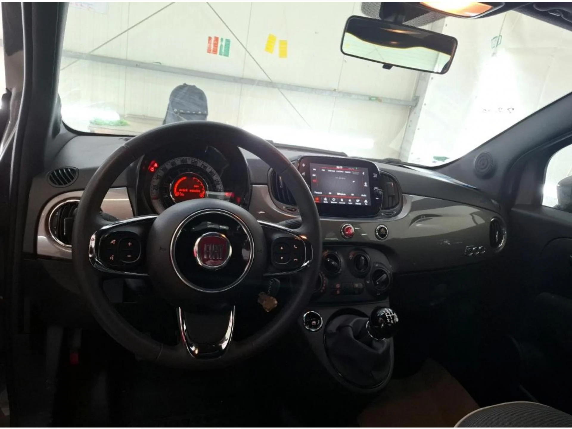 FIAT 500 - Miniature 17 sur 32 - Cliquer pour voir cette photo