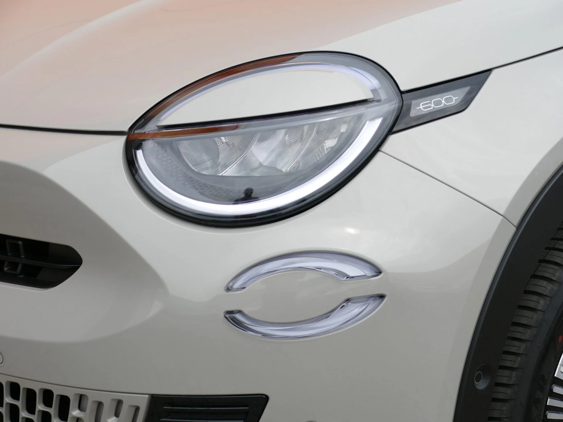 FIAT FIAT 600 - Miniature 31 sur 34 - Cliquer pour voir cette photo