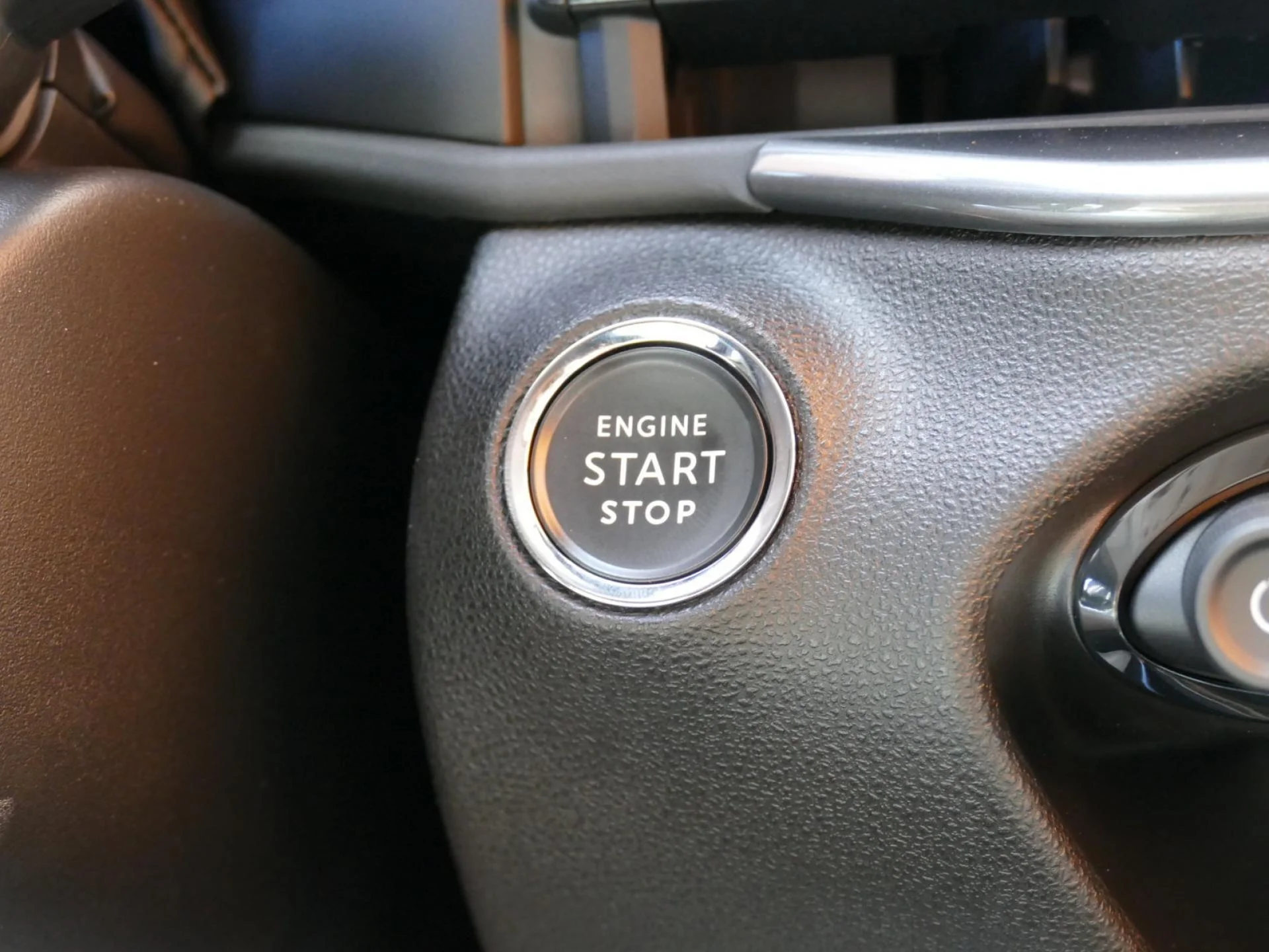 FIAT FIAT 600 - Miniature 22 sur 36 - Cliquer pour voir cette photo