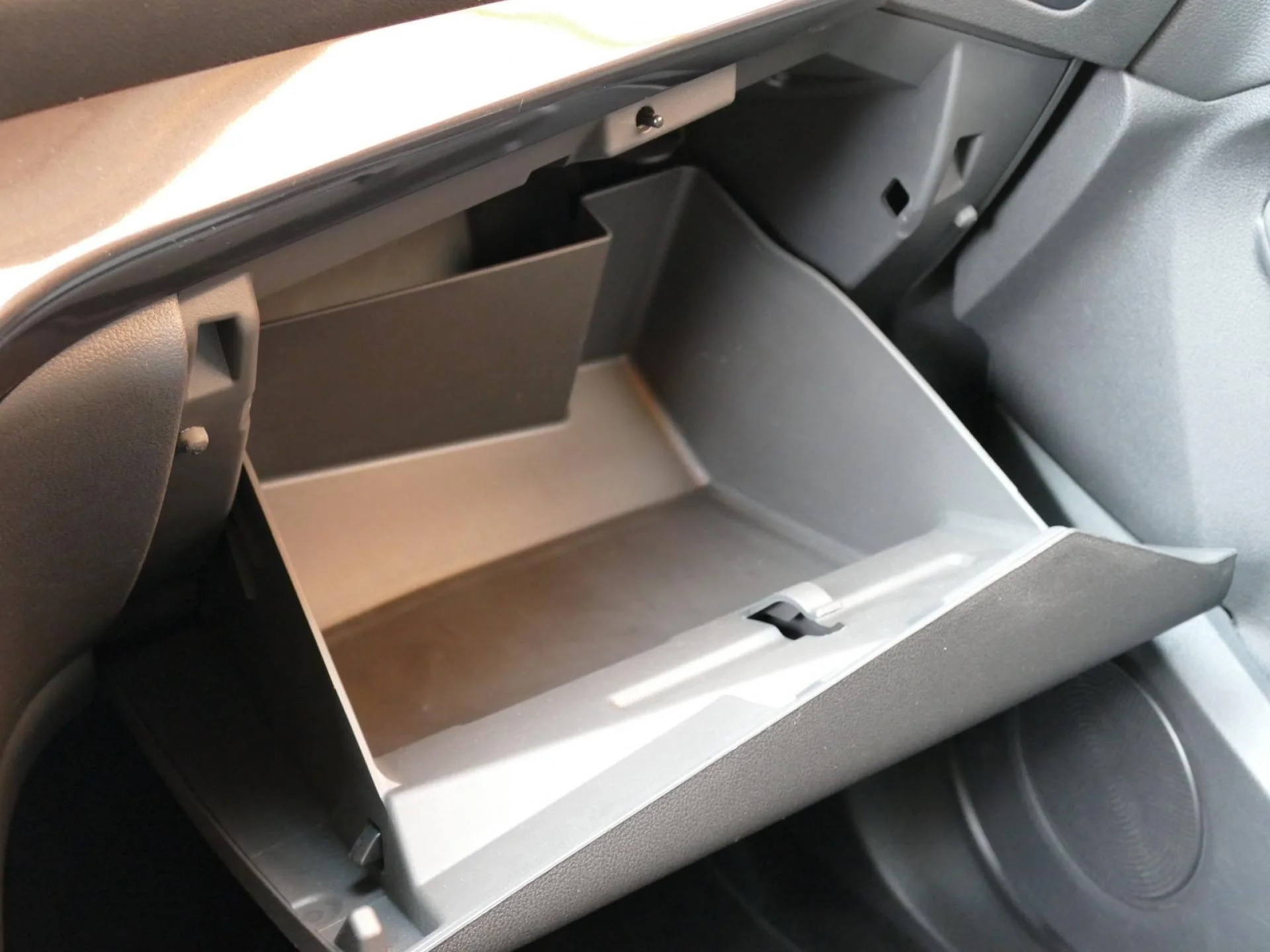 FORD C-MAX - Miniature 22 sur 32 - Cliquer pour voir cette photo
