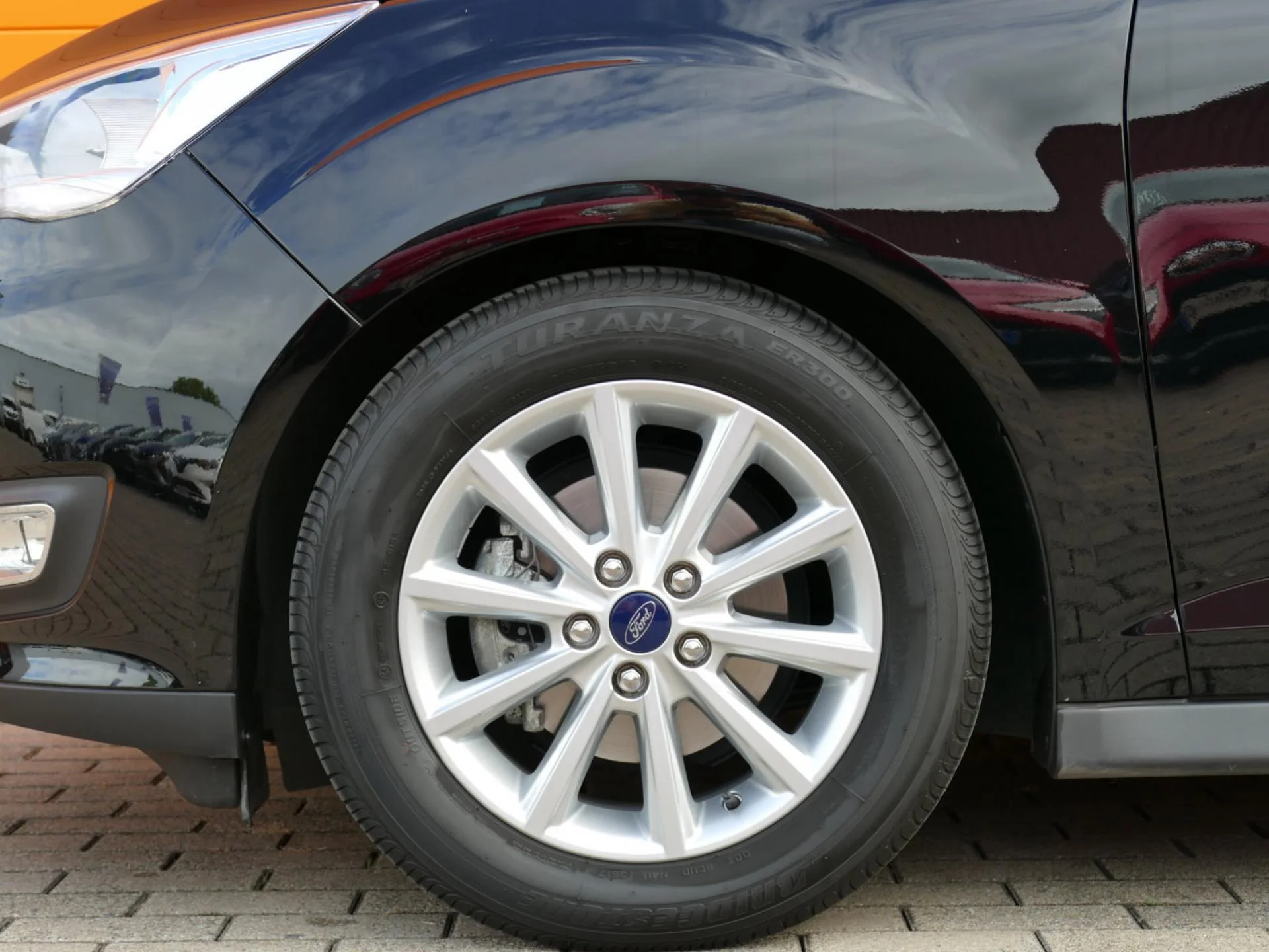 FORD C-MAX - Miniature 30 sur 32 - Cliquer pour voir cette photo
