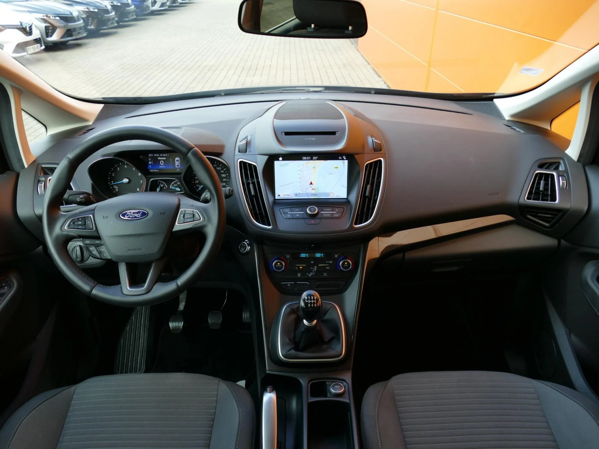 FORD C-MAX - Miniature 5 sur 32 - Cliquer pour voir cette photo