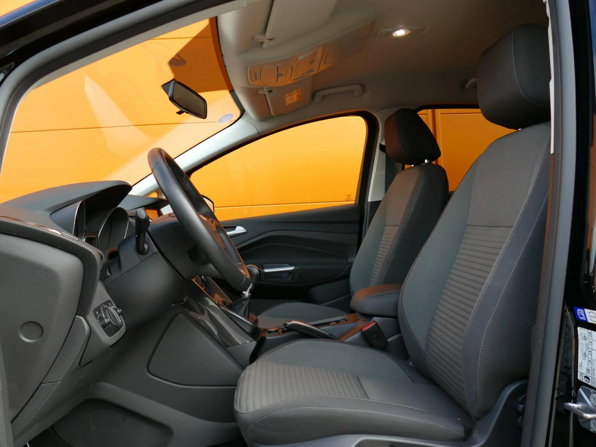 FORD C-MAX - Miniature 6 sur 32 - Cliquer pour voir cette photo