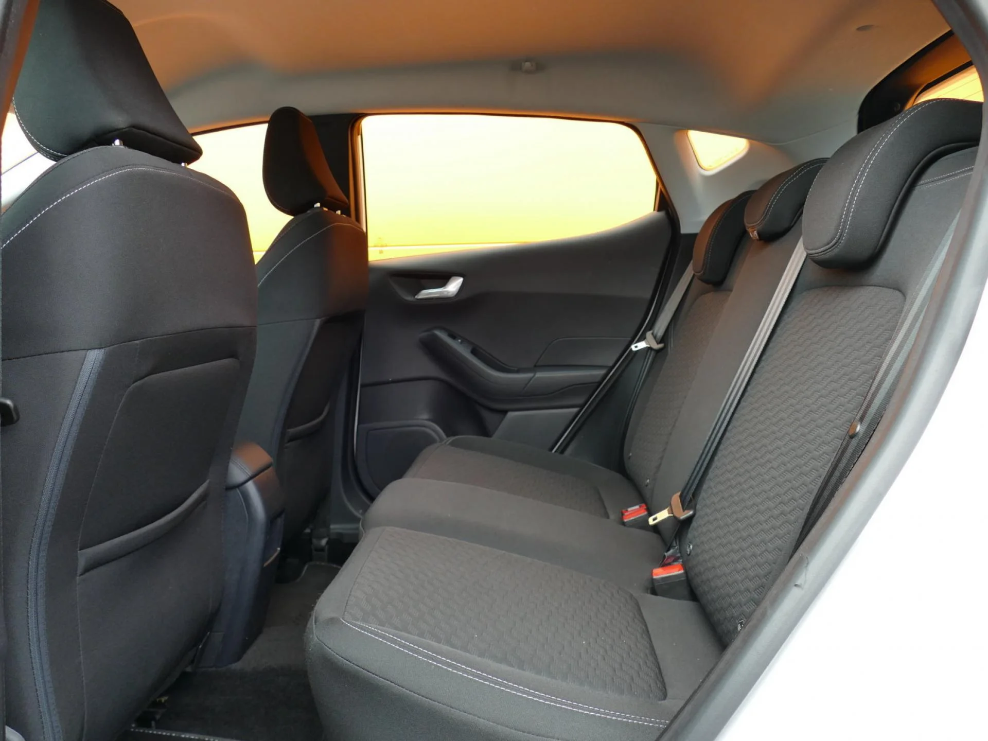 FORD FIESTA - Miniature 8 sur 29 - Cliquer pour voir cette photo