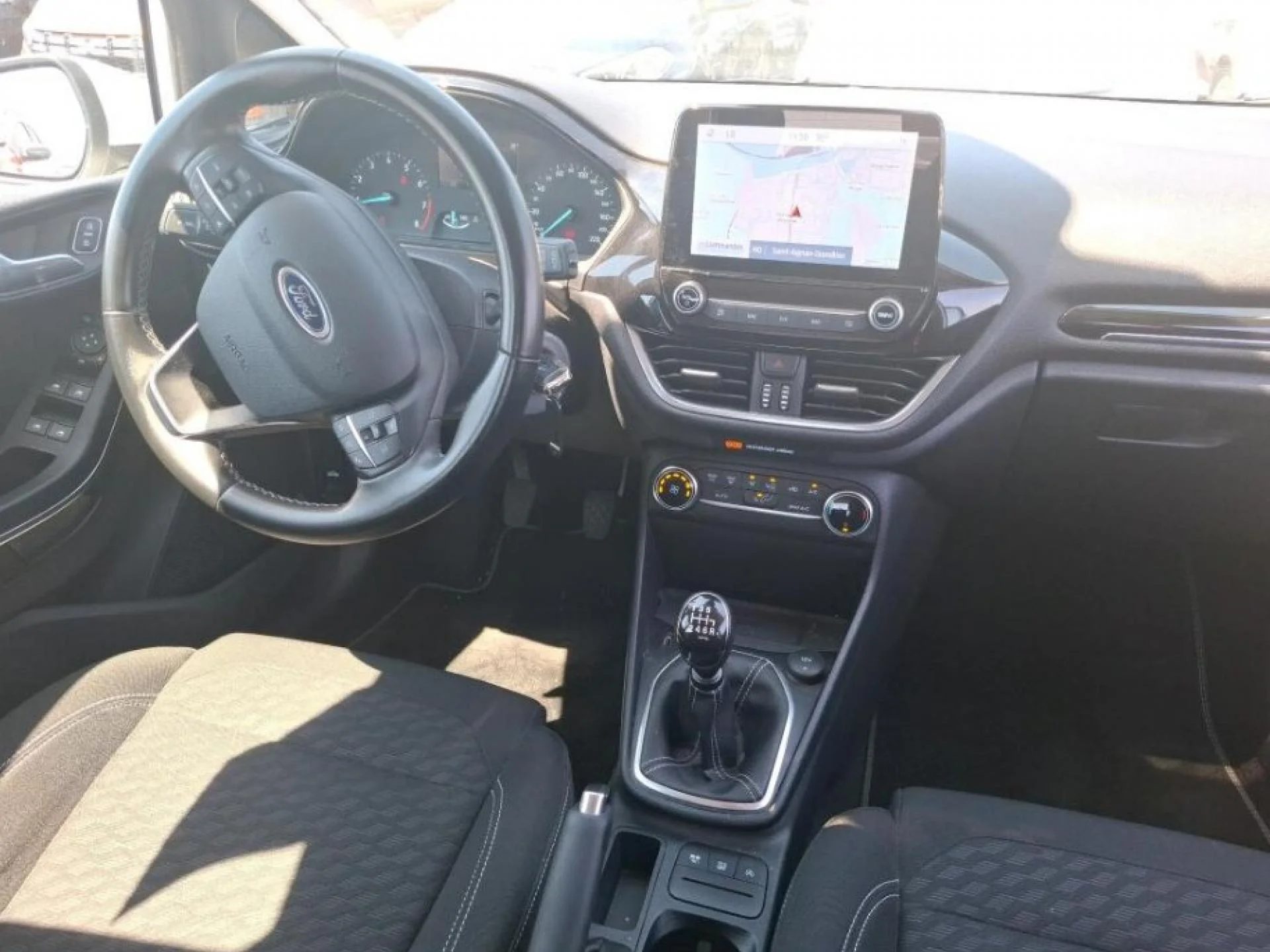 FORD FIESTA - Miniature 3 sur 3 - Cliquer pour voir cette photo