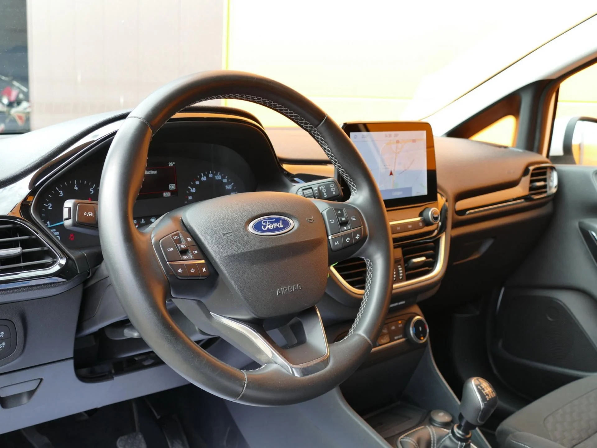 FORD FIESTA - Miniature 14 sur 29 - Cliquer pour voir cette photo