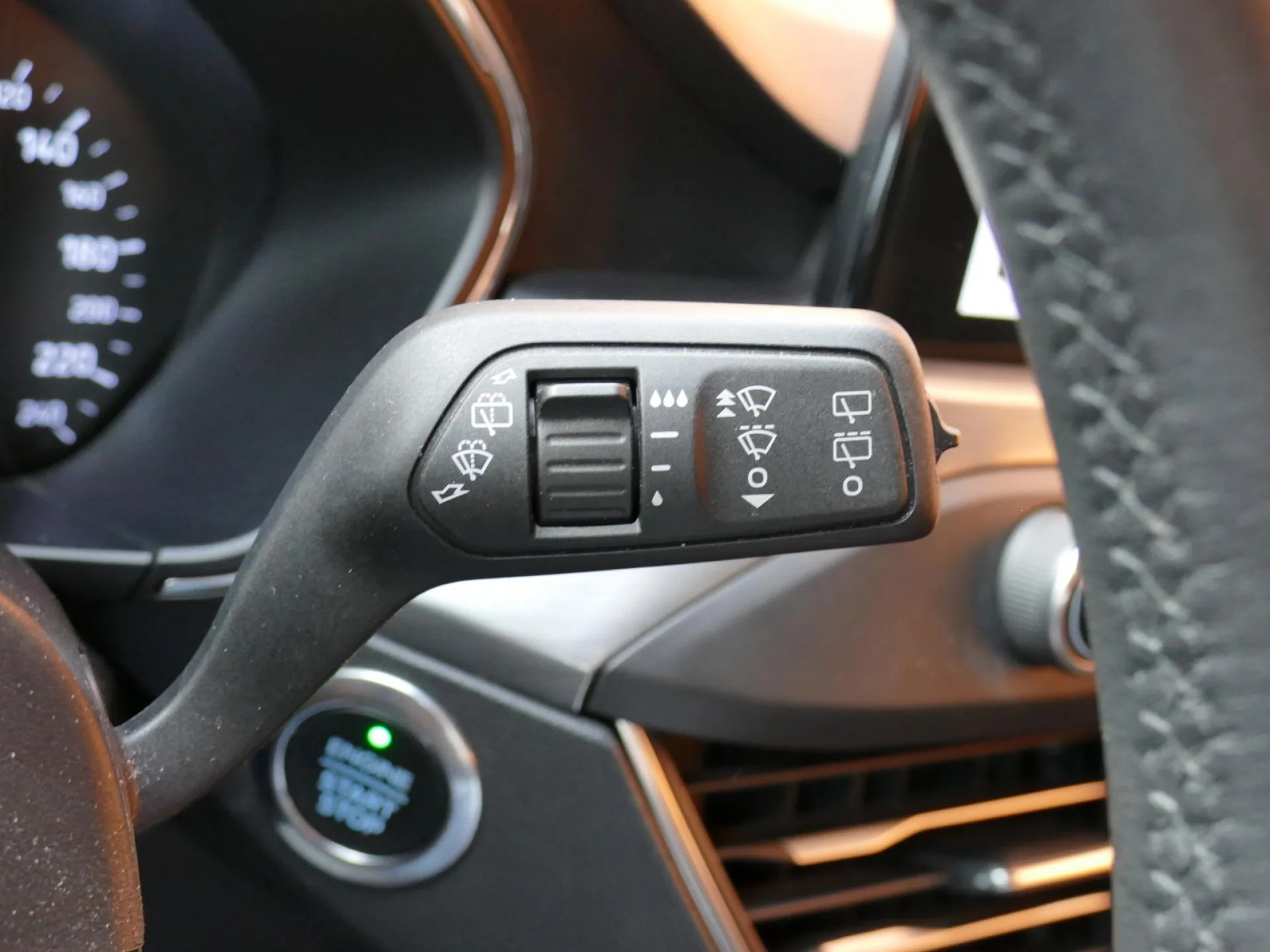 FORD FOCUS - Miniature 26 sur 33 - Cliquer pour voir cette photo