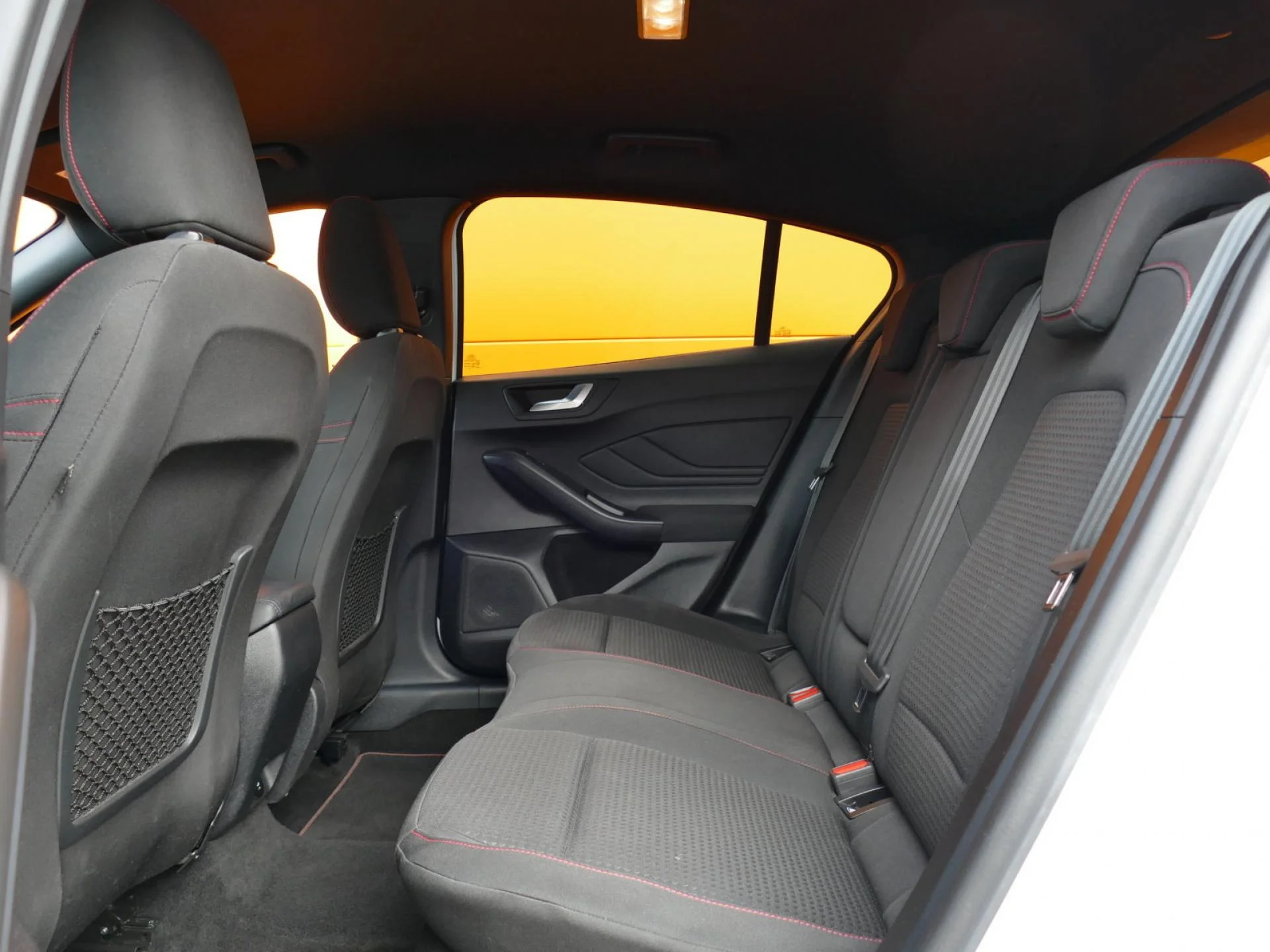 FORD FOCUS - Miniature 7 sur 36 - Cliquer pour voir cette photo