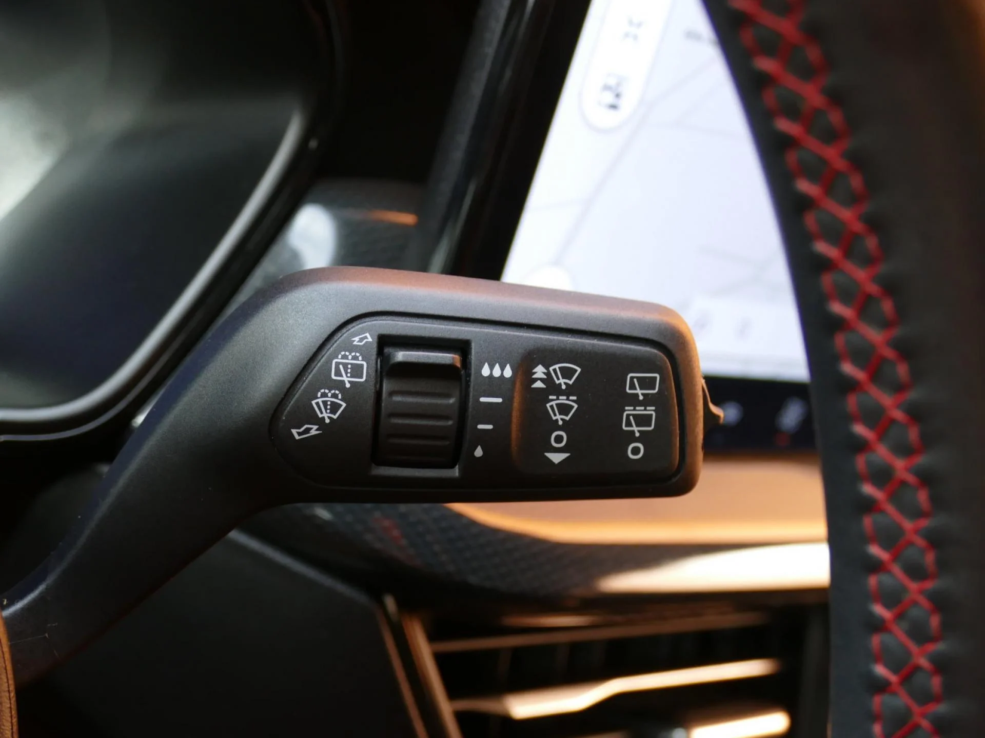 FORD FOCUS - Miniature 26 sur 36 - Cliquer pour voir cette photo