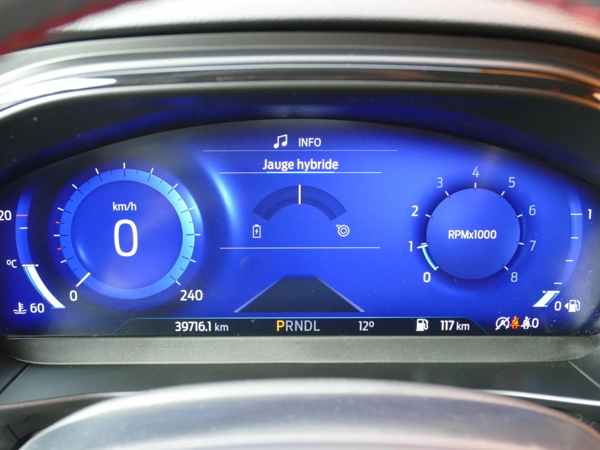 FORD FOCUS - Miniature 15 sur 36 - Cliquer pour voir cette photo