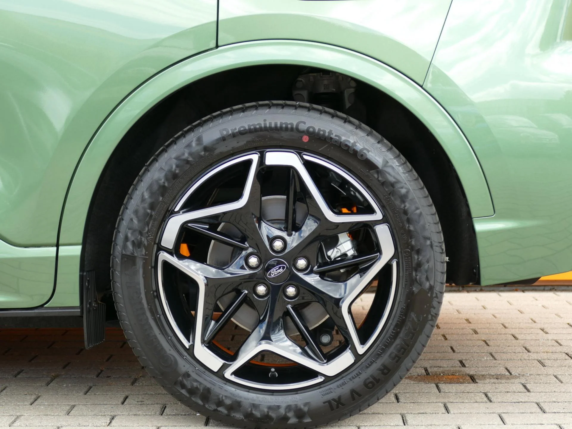 FORD KUGA - Miniature 37 sur 37 - Cliquer pour voir cette photo