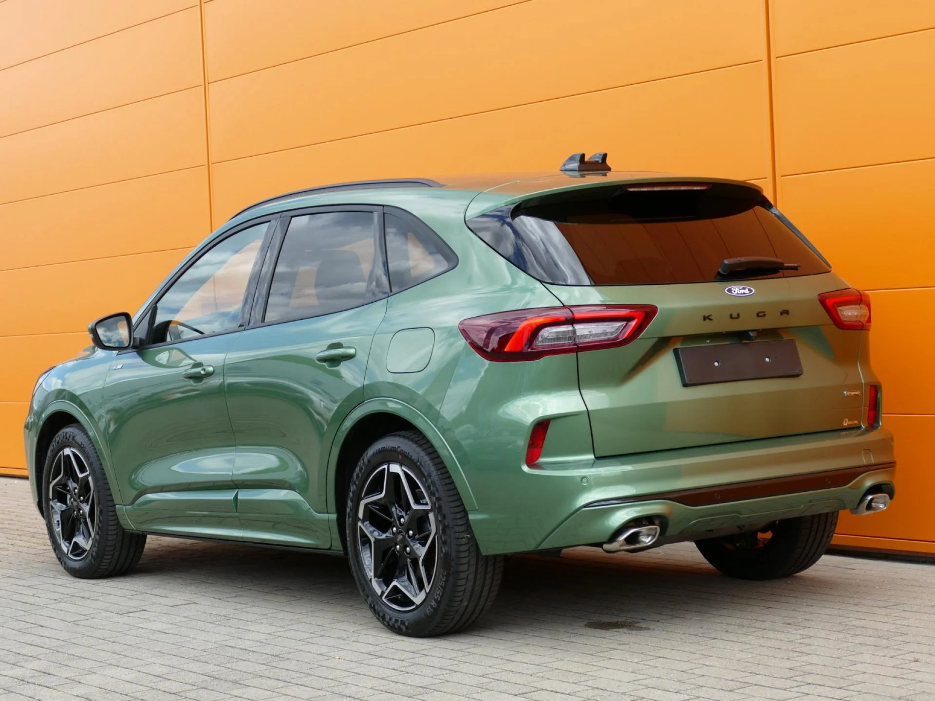 FORD KUGA - Miniature 4 sur 37 - Cliquer pour voir cette photo