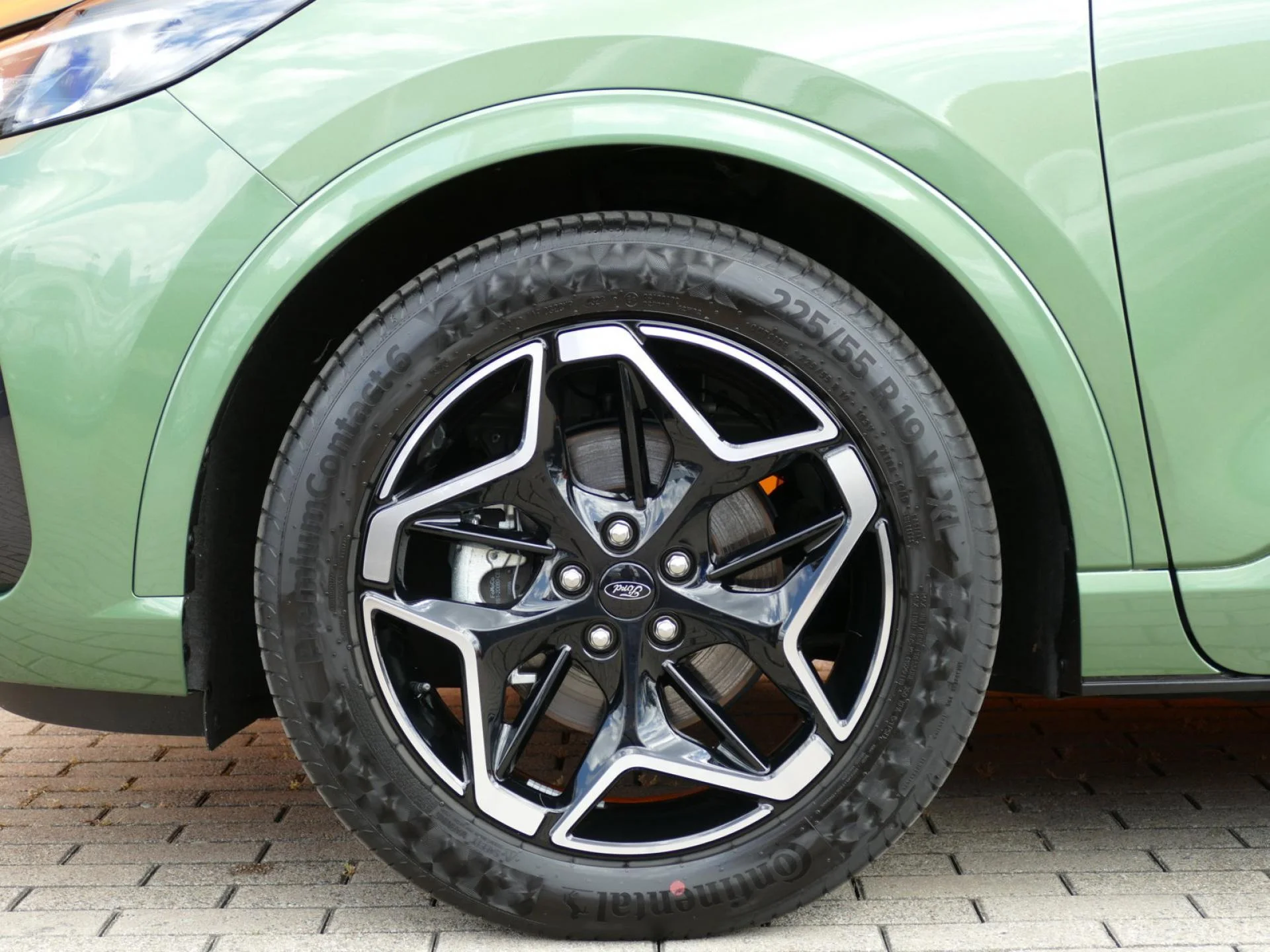 FORD KUGA - Miniature 36 sur 37 - Cliquer pour voir cette photo