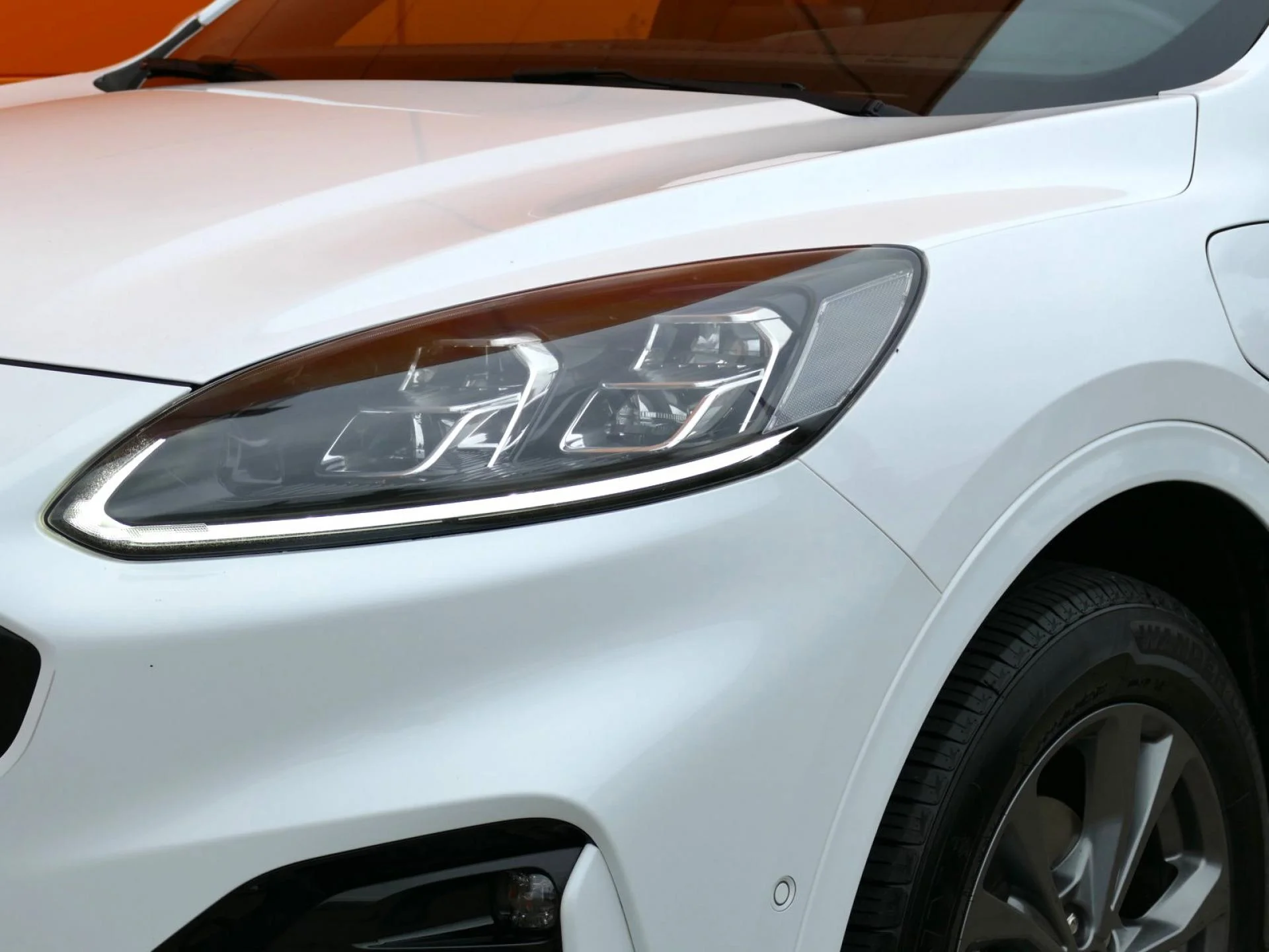 FORD KUGA - Miniature 35 sur 40 - Cliquer pour voir cette photo