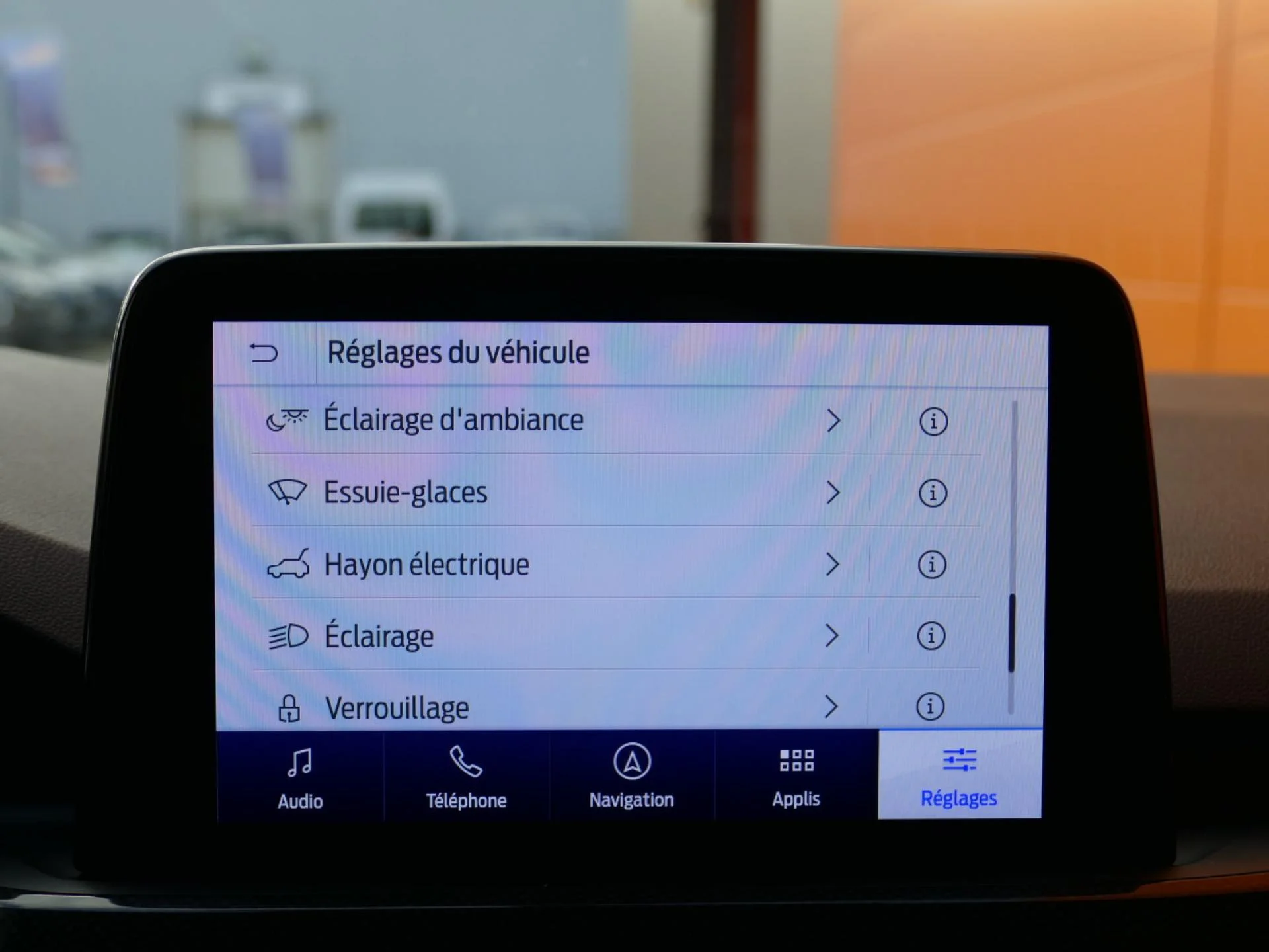 FORD KUGA - Miniature 13 sur 40 - Cliquer pour voir cette photo