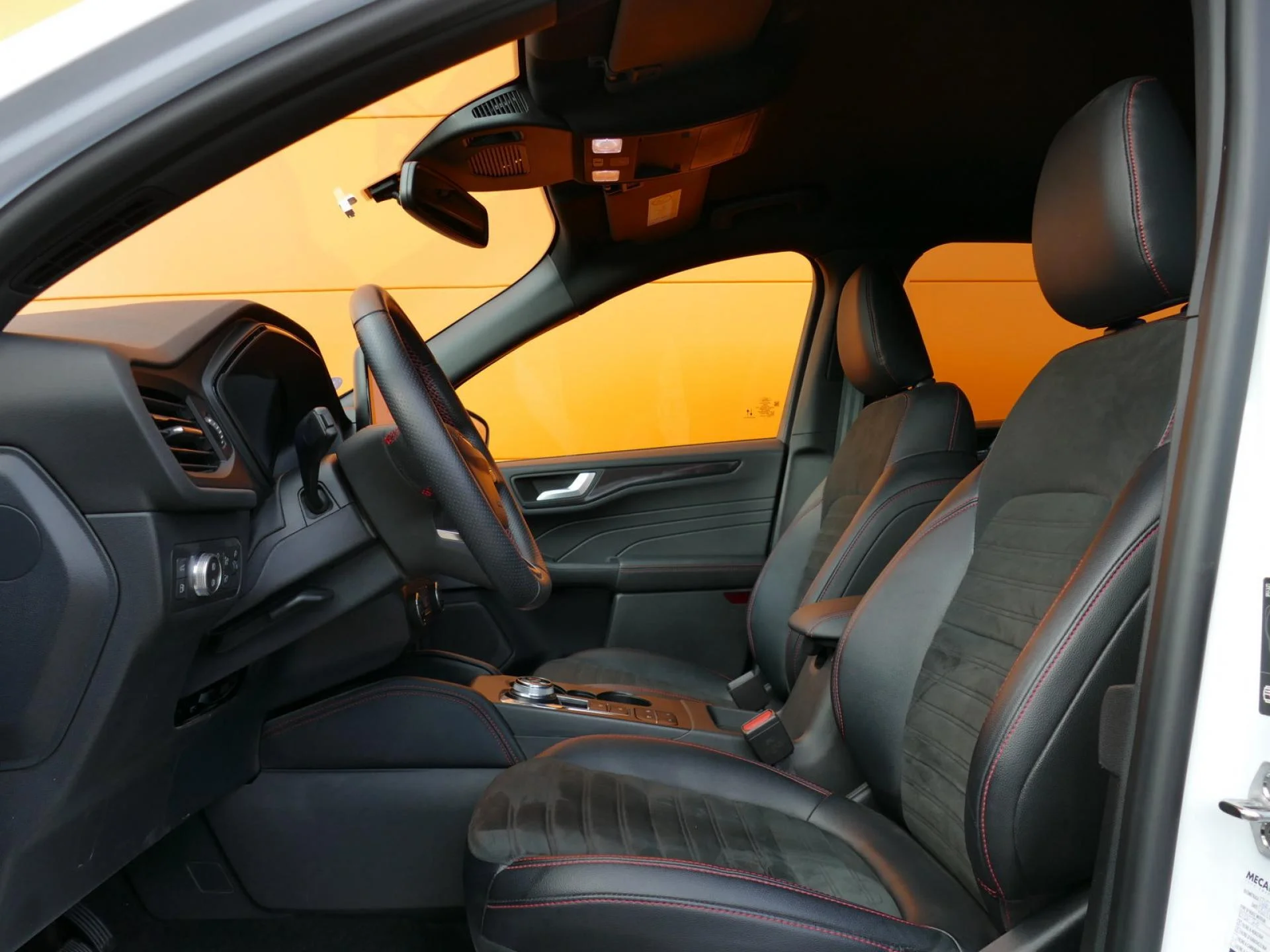 FORD KUGA - Miniature 6 sur 40 - Cliquer pour voir cette photo