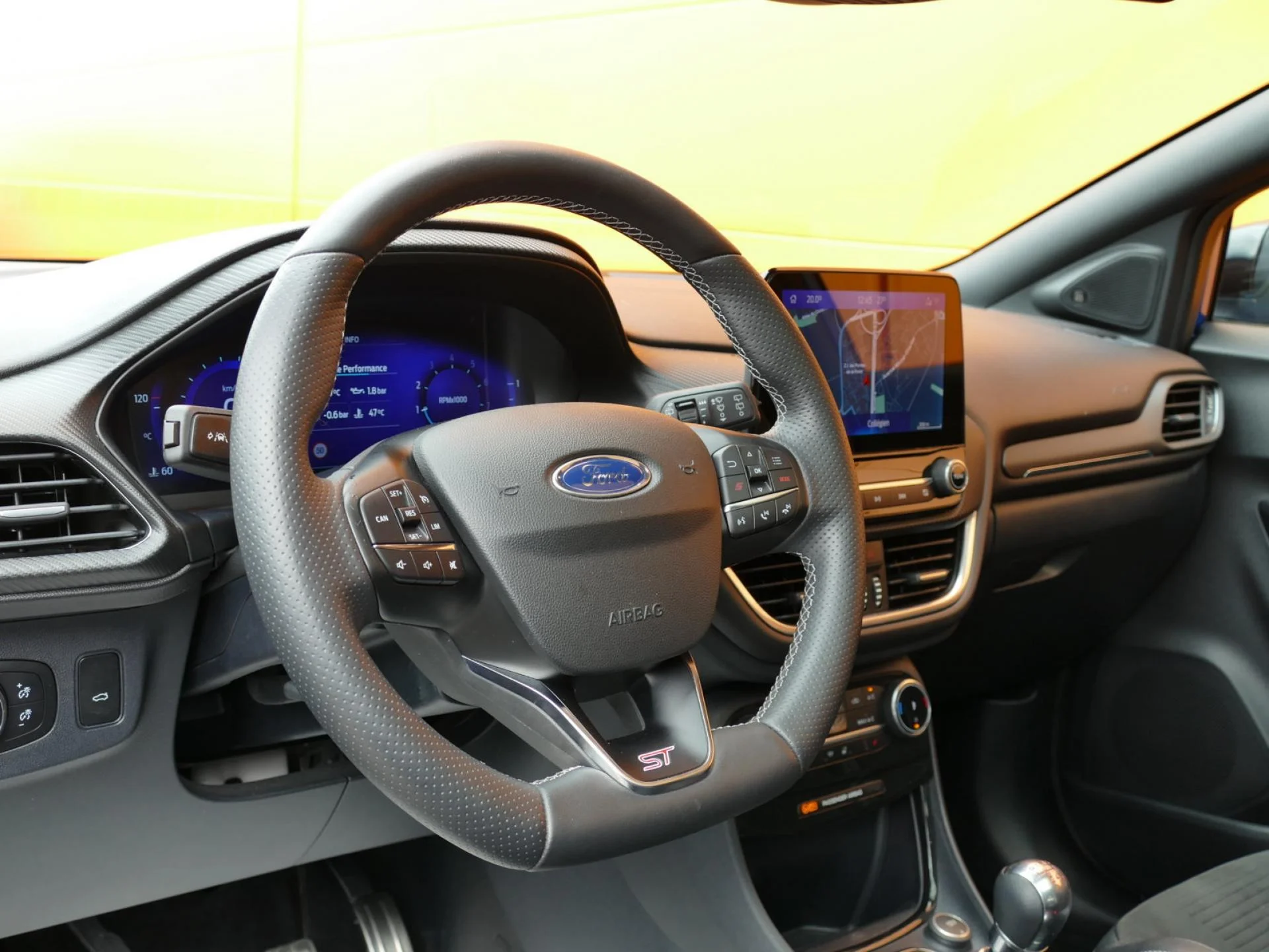 FORD PUMA - Miniature 15 sur 40 - Cliquer pour voir cette photo