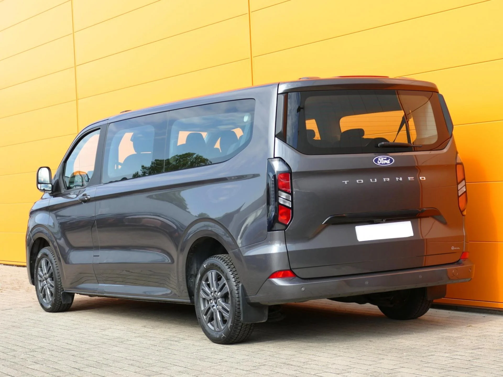 FORD TOURNEO - Miniature 5 sur 38 - Cliquer pour voir cette photo
