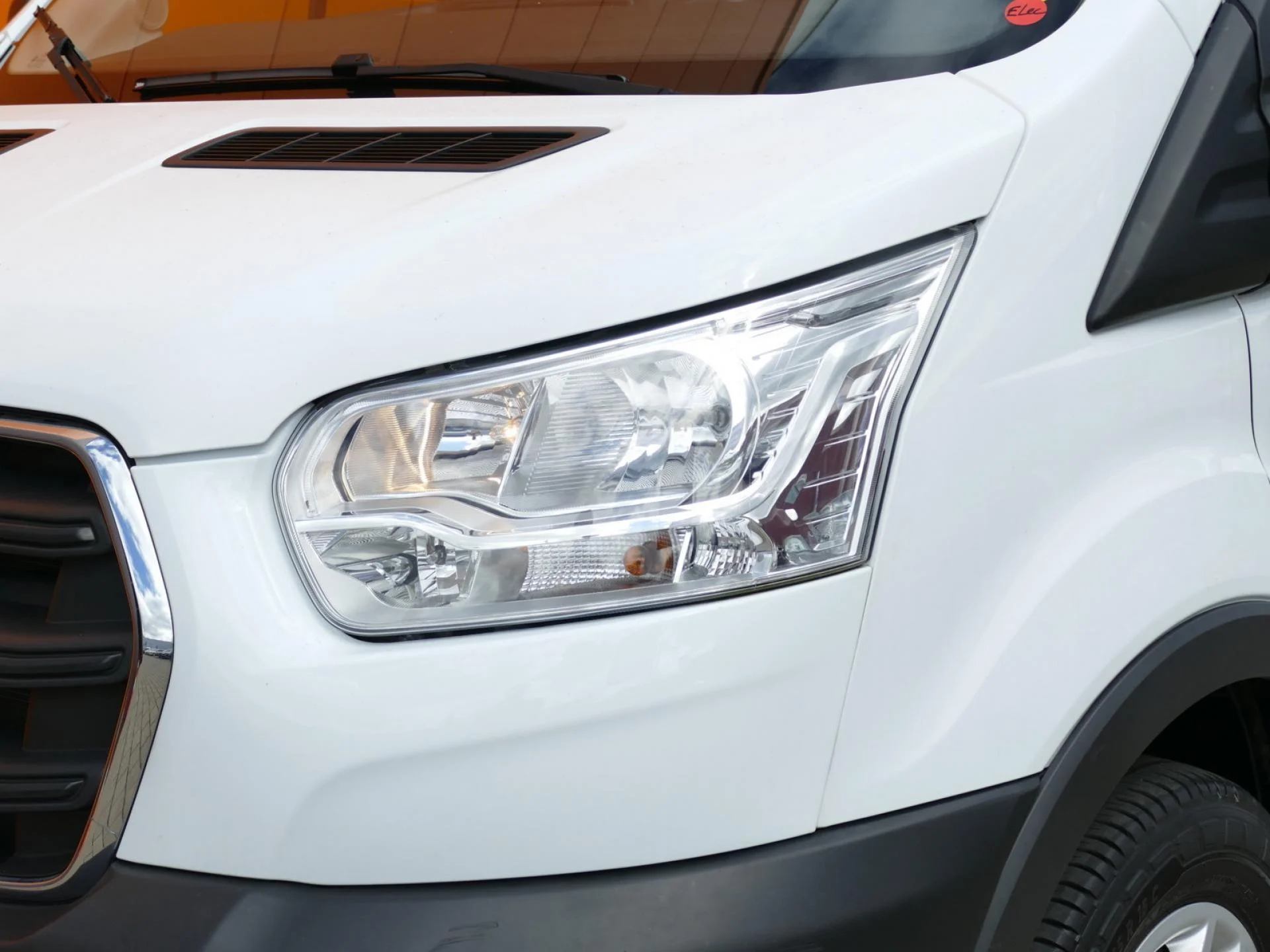 FORD TRANSIT - Miniature 28 sur 32 - Cliquer pour voir cette photo