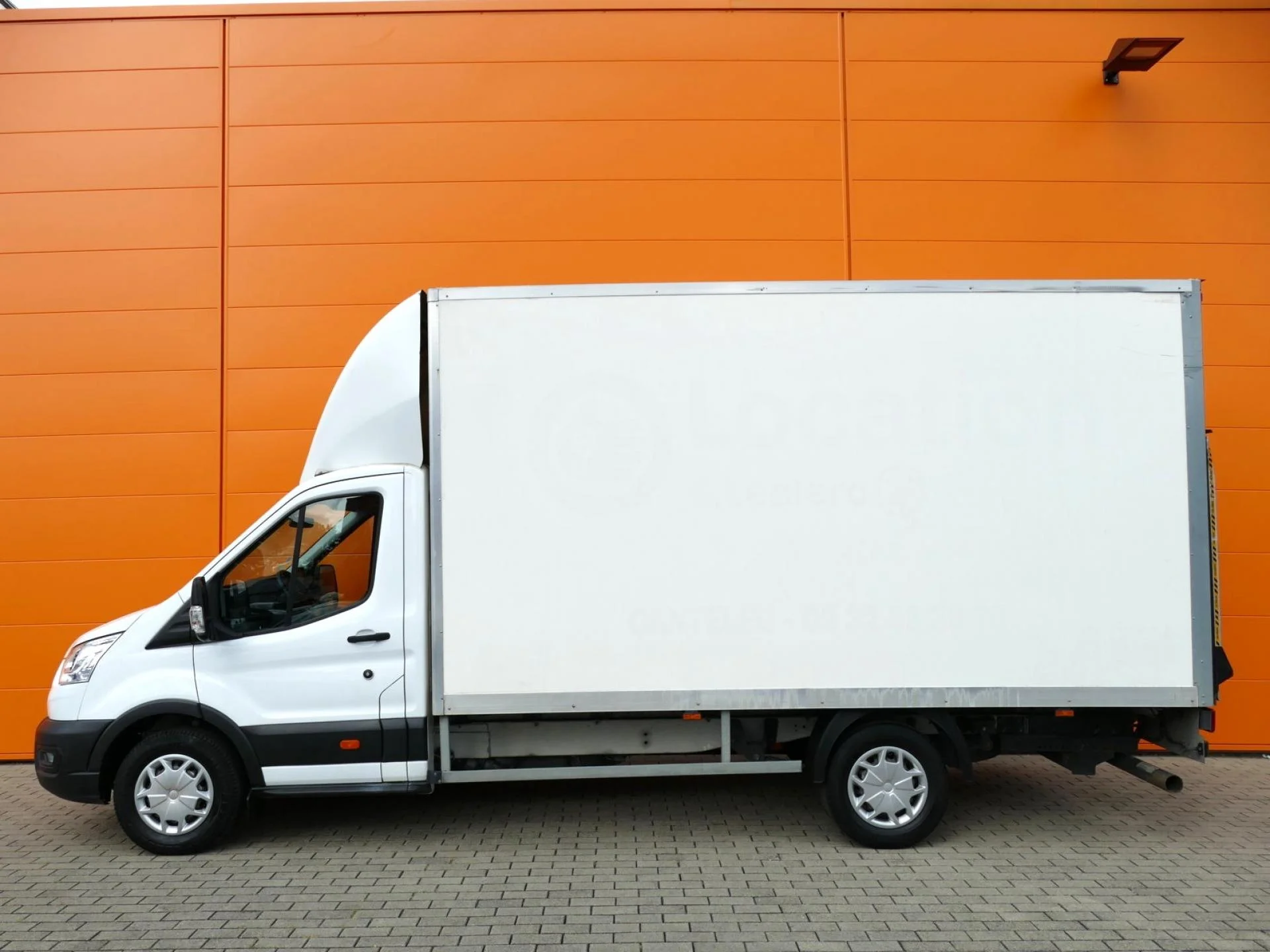 FORD TRANSIT - Miniature 3 sur 32 - Cliquer pour voir cette photo