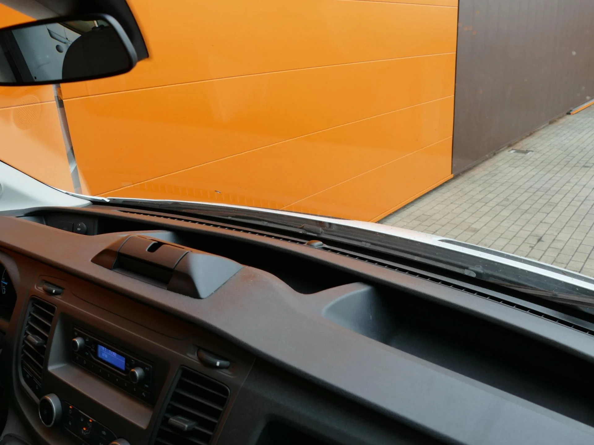 FORD TRANSIT - Miniature 20 sur 32 - Cliquer pour voir cette photo