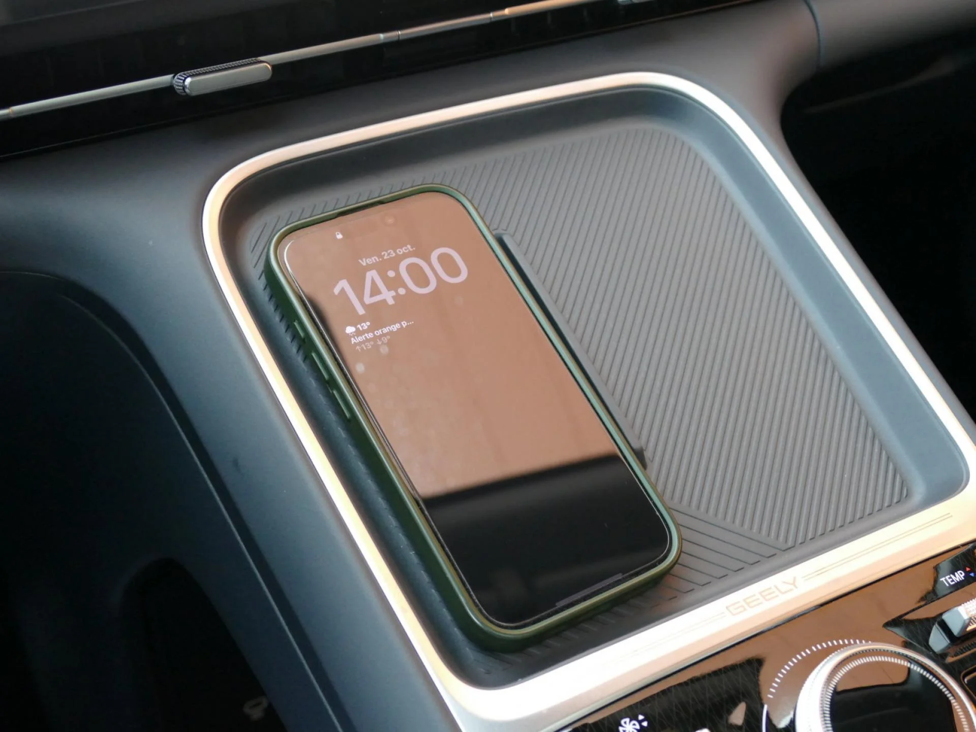 GEELY STARRAY EM-I - Miniature 25 sur 36 - Cliquer pour voir cette photo