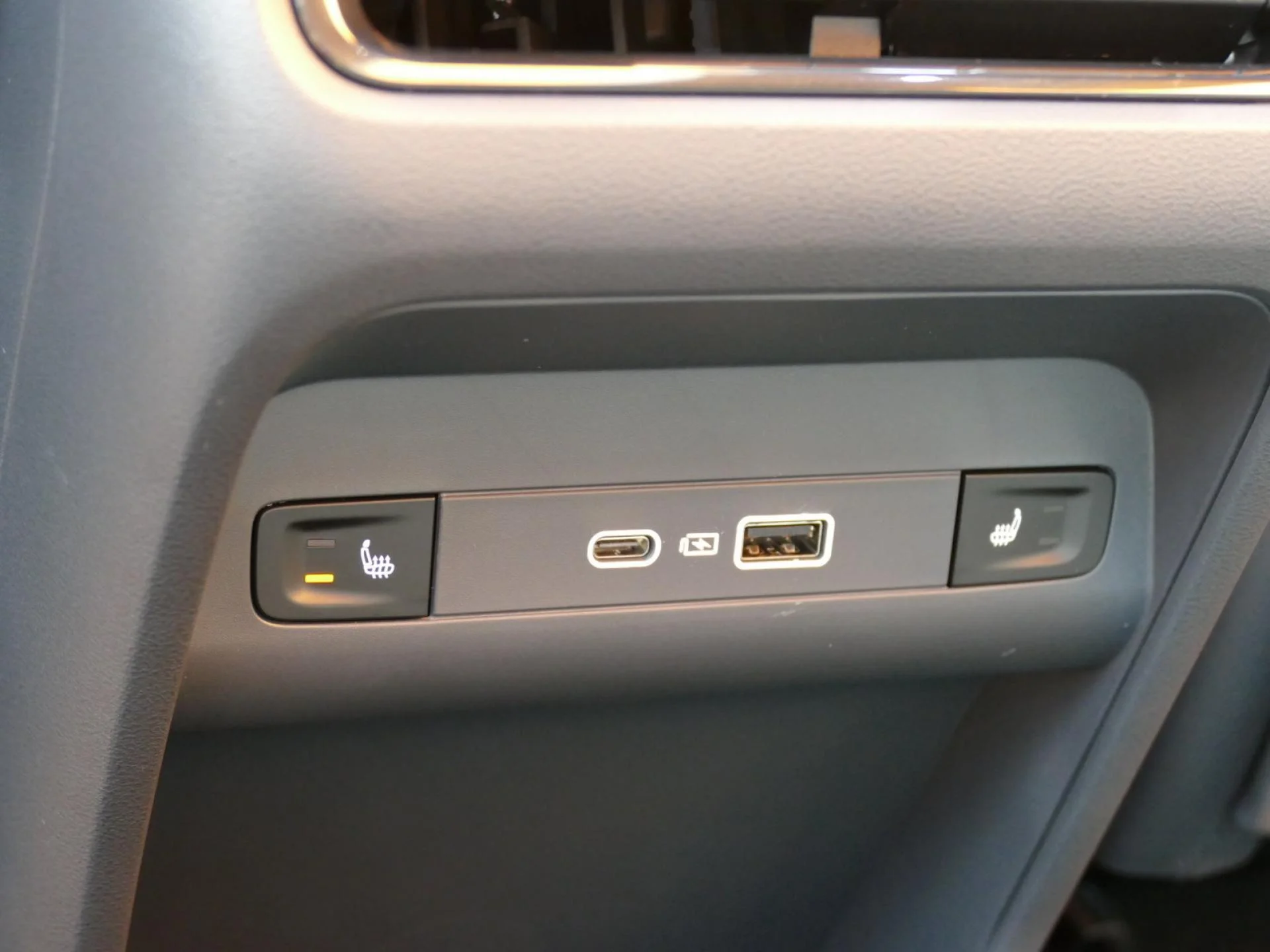 GEELY STARRAY EM-I - Miniature 27 sur 36 - Cliquer pour voir cette photo
