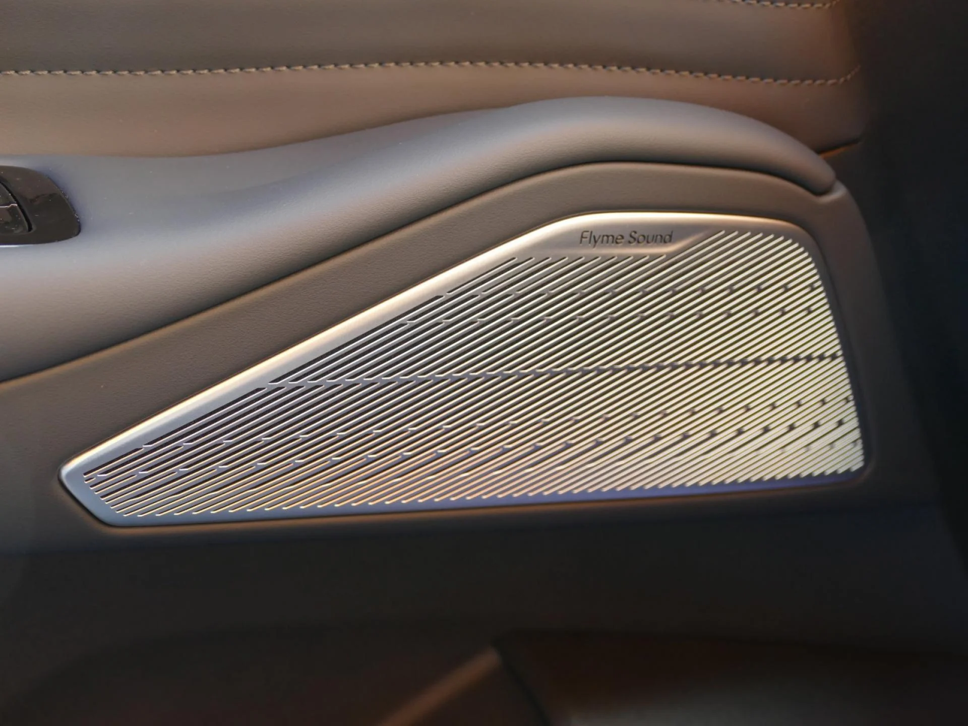 GEELY STARRAY EM-I - Miniature 22 sur 30 - Cliquer pour voir cette photo