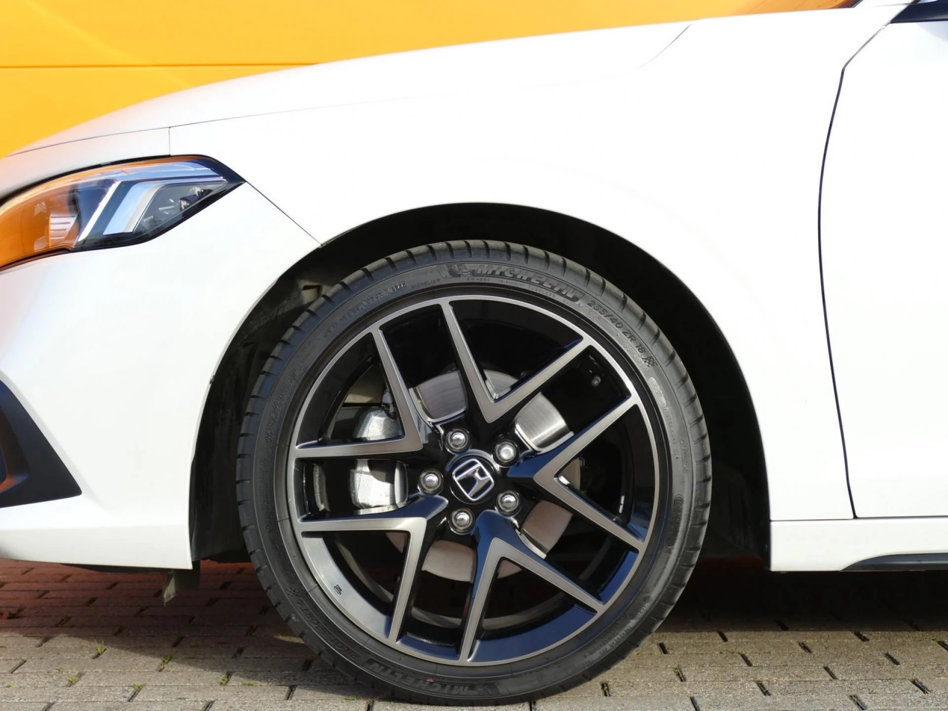 HONDA CIVIC - Miniature 33 sur 34 - Cliquer pour voir cette photo