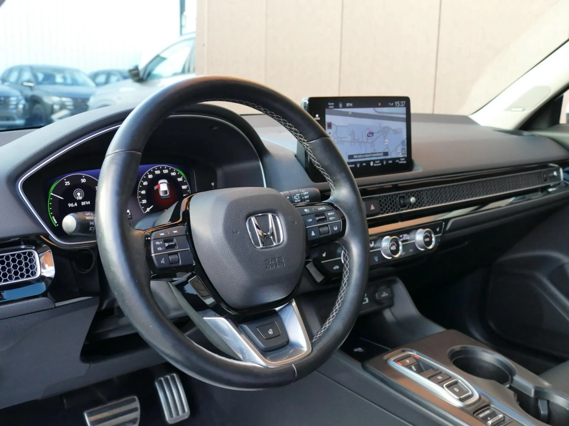HONDA CIVIC - Miniature 16 sur 34 - Cliquer pour voir cette photo