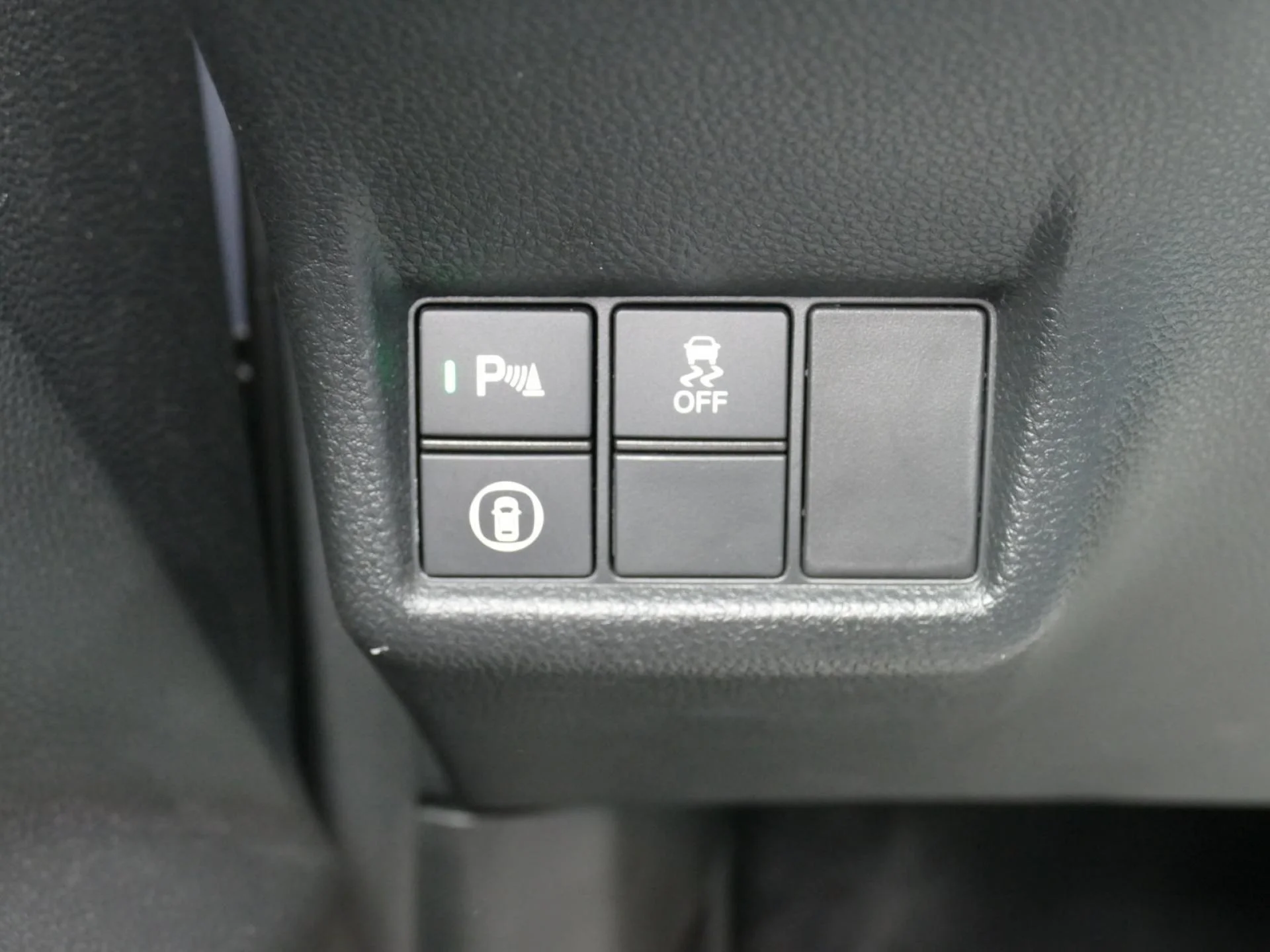 HONDA CIVIC - Miniature 24 sur 35 - Cliquer pour voir cette photo