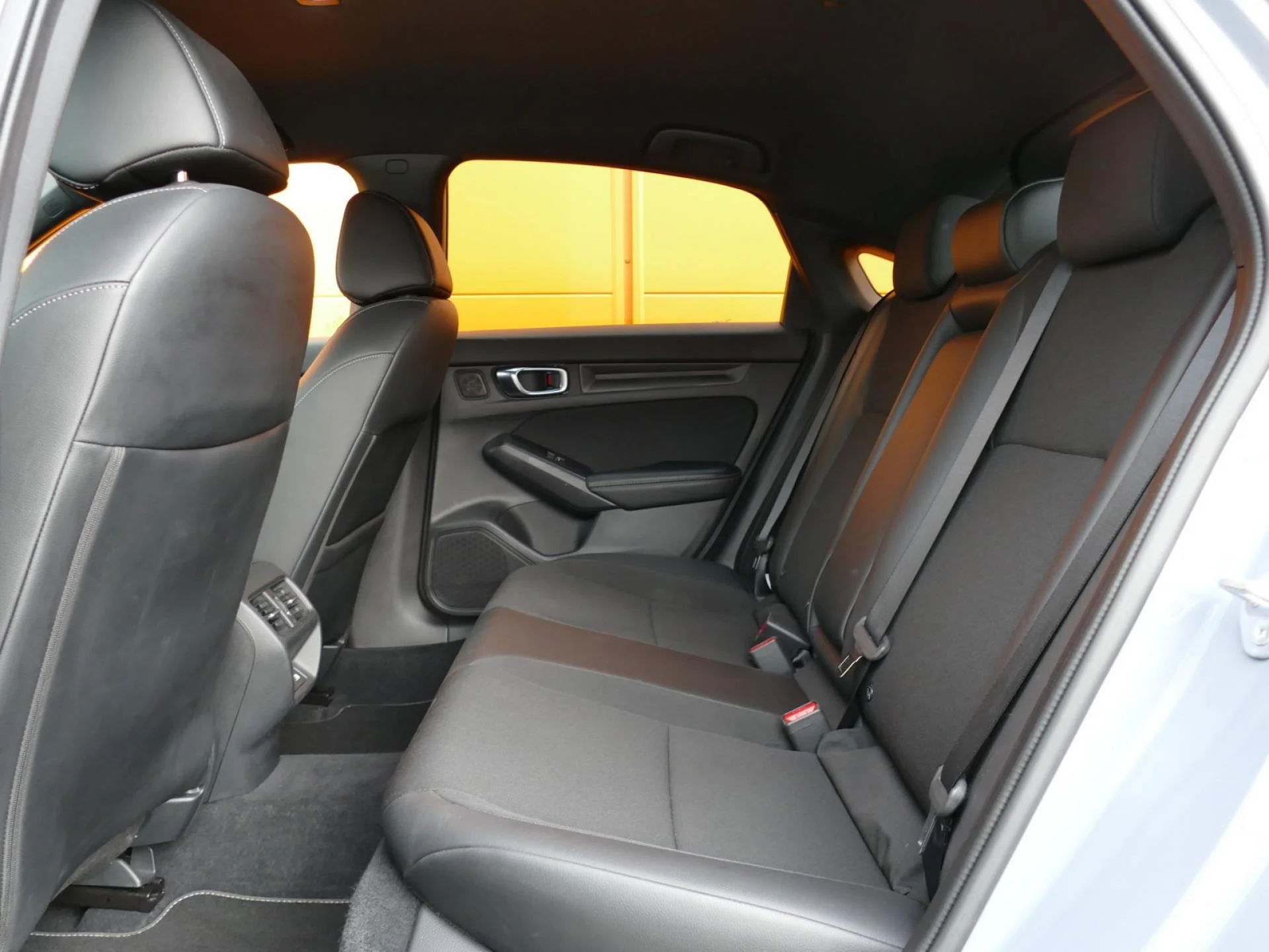 HONDA CIVIC - Miniature 7 sur 35 - Cliquer pour voir cette photo