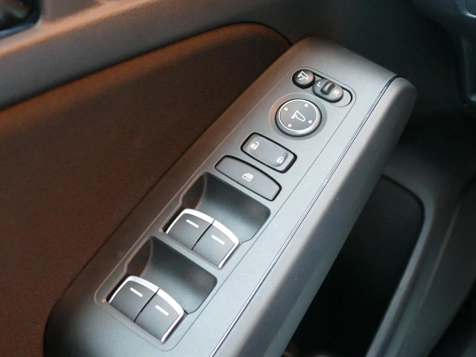 HONDA CIVIC - Miniature 26 sur 35 - Cliquer pour voir cette photo