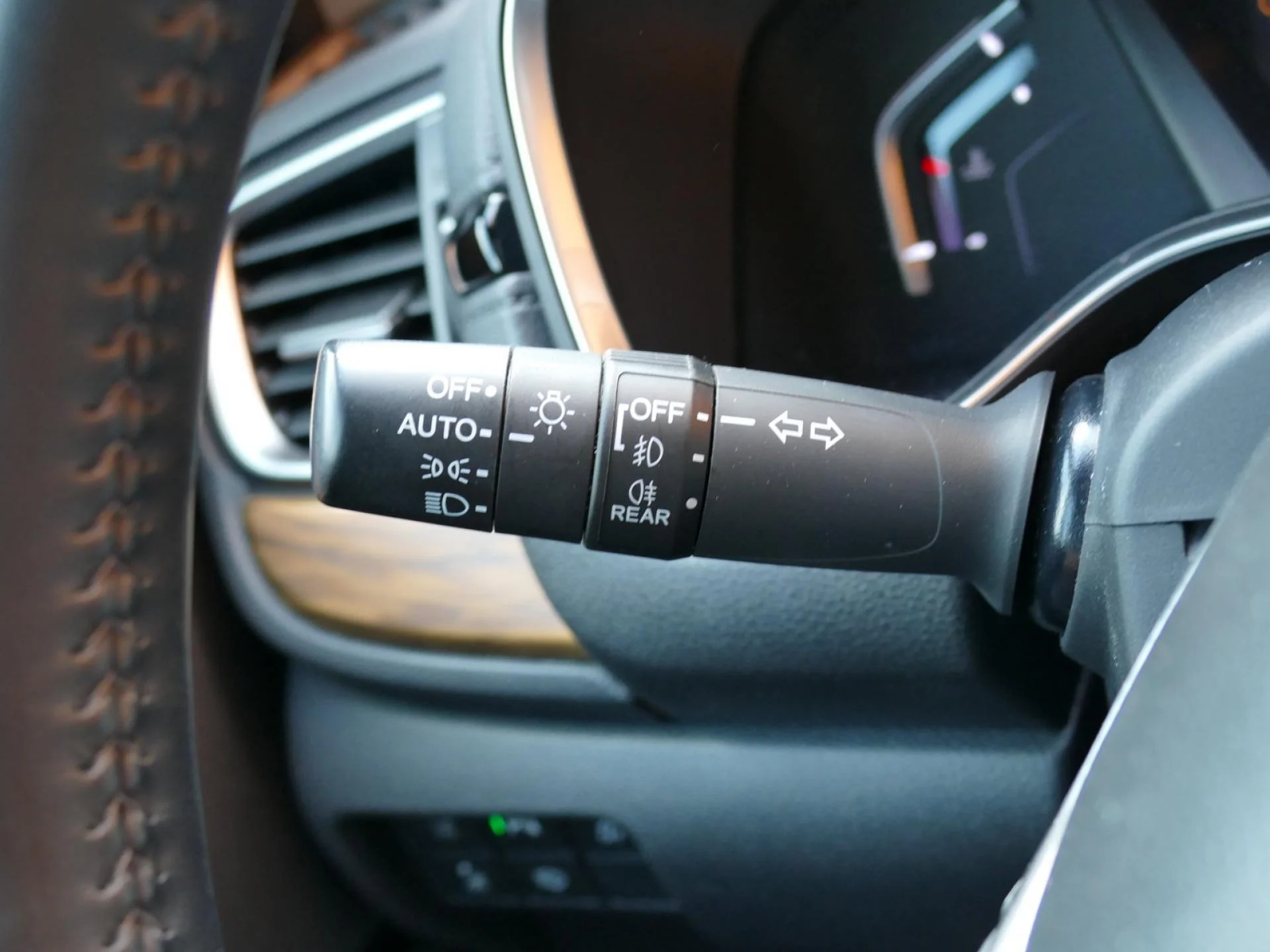 HONDA CR-V - Miniature 23 sur 32 - Cliquer pour voir cette photo