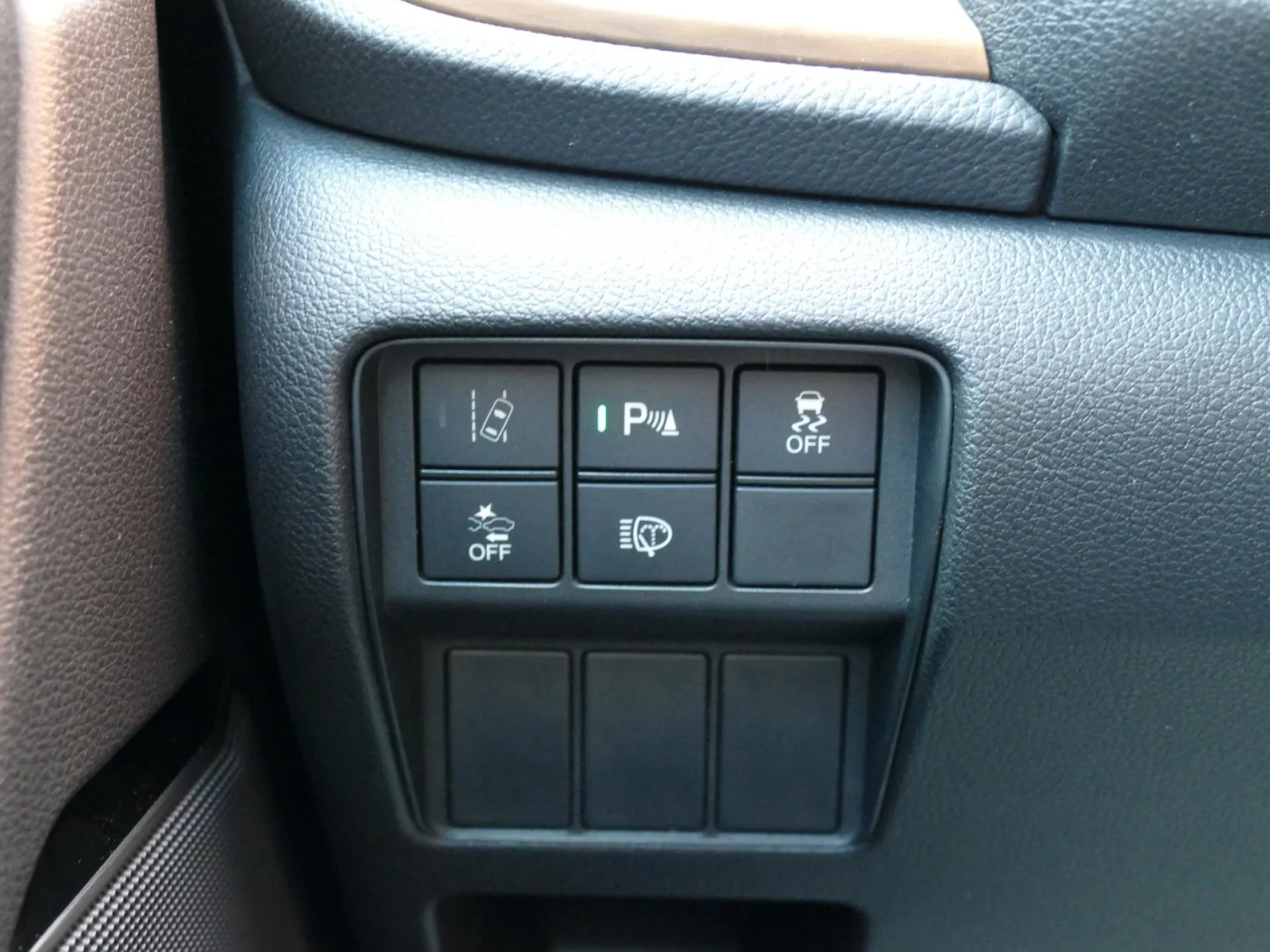 HONDA CR-V - Miniature 18 sur 32 - Cliquer pour voir cette photo