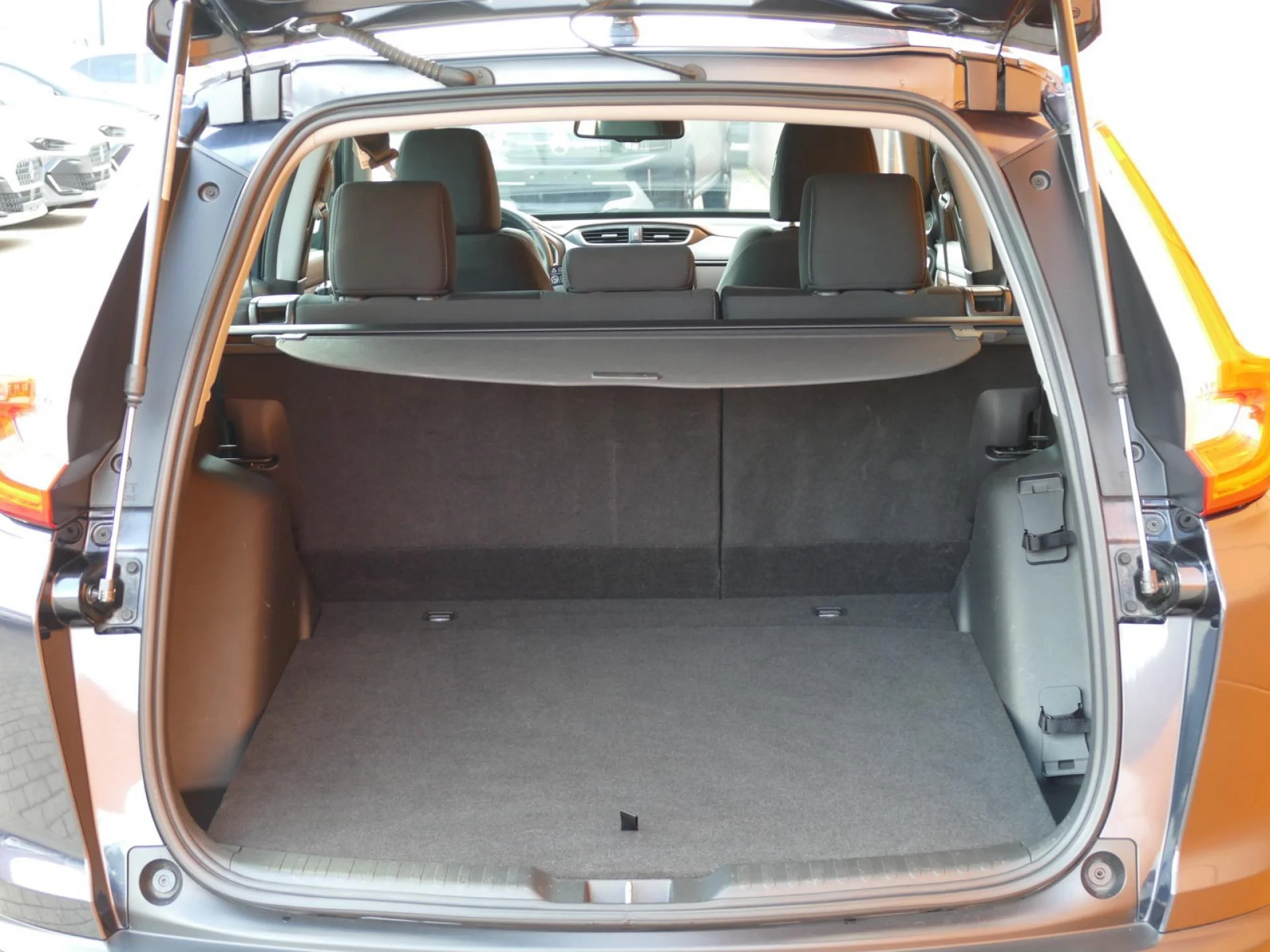 HONDA CR-V - Miniature 8 sur 32 - Cliquer pour voir cette photo