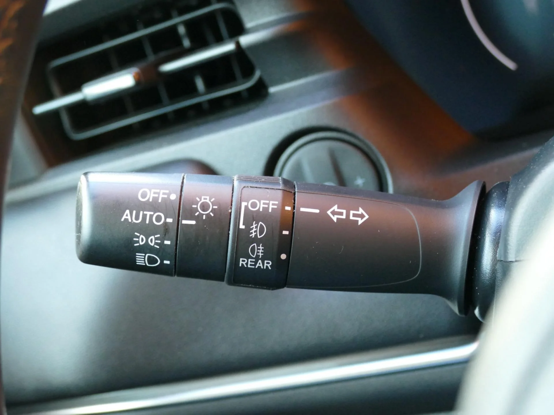 HONDA HR-V - Miniature 30 sur 37 - Cliquer pour voir cette photo