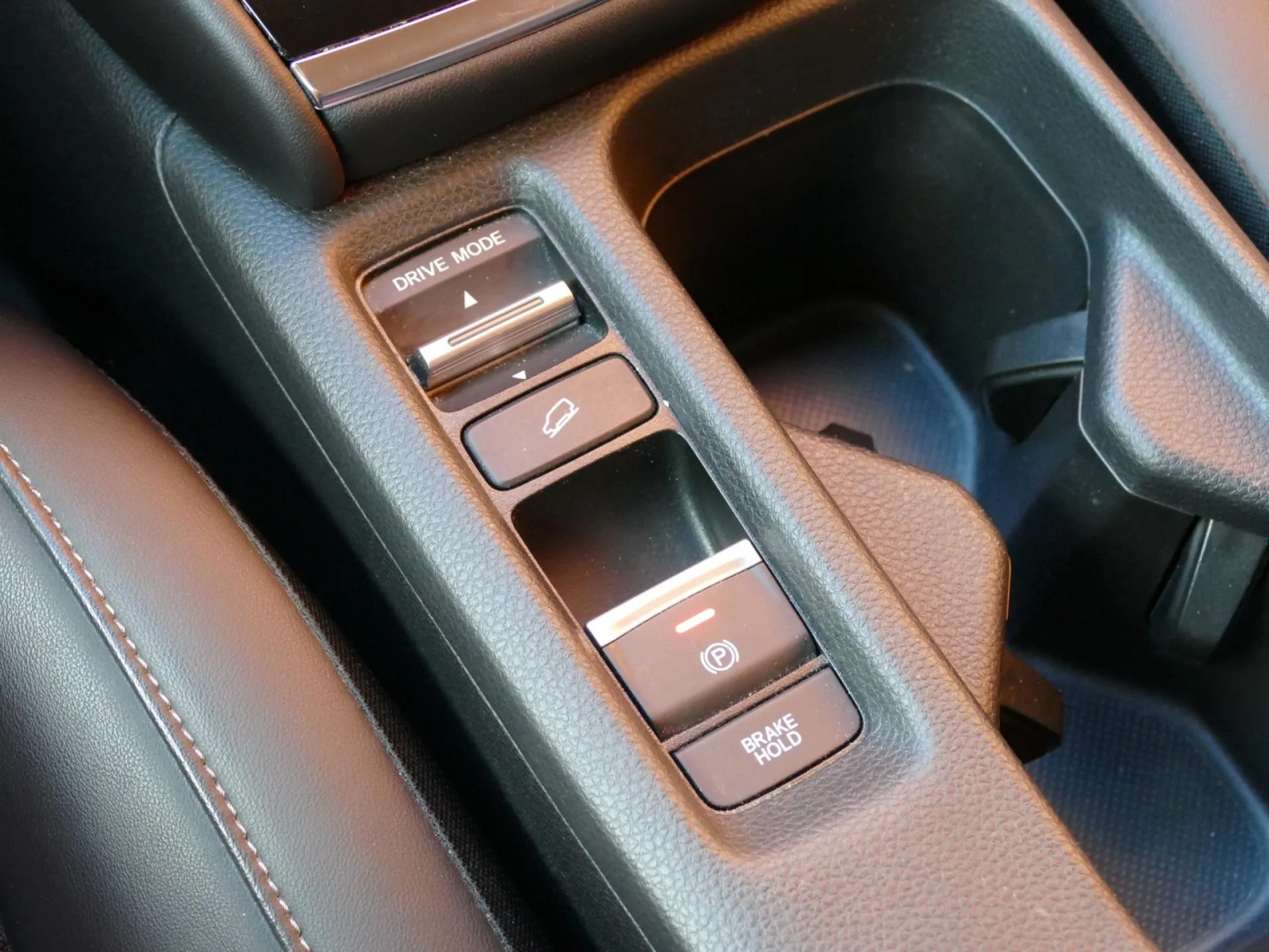 HONDA HR-V - Miniature 22 sur 37 - Cliquer pour voir cette photo