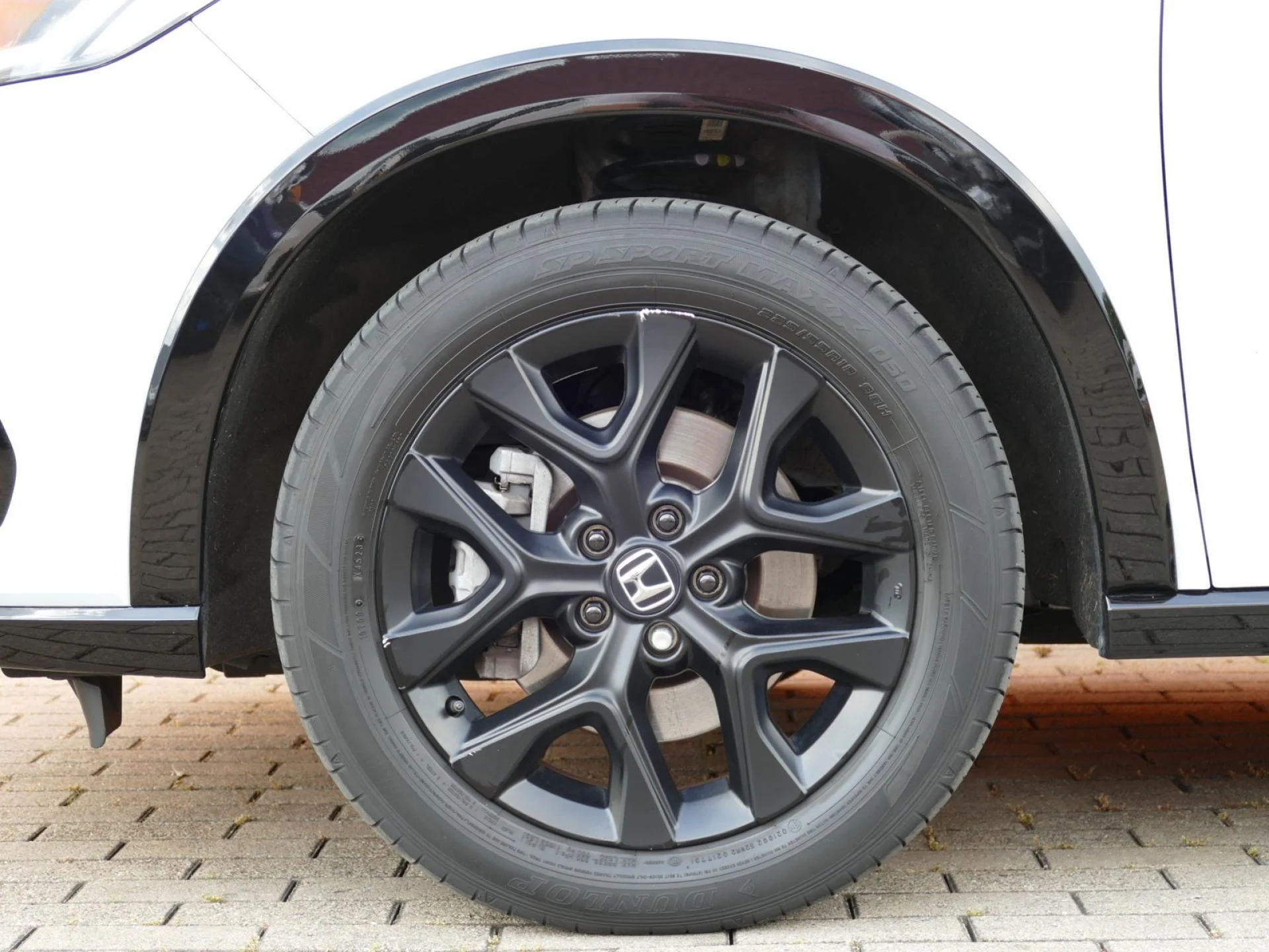 HONDA ZR-V - Miniature 30 sur 31 - Cliquer pour voir cette photo