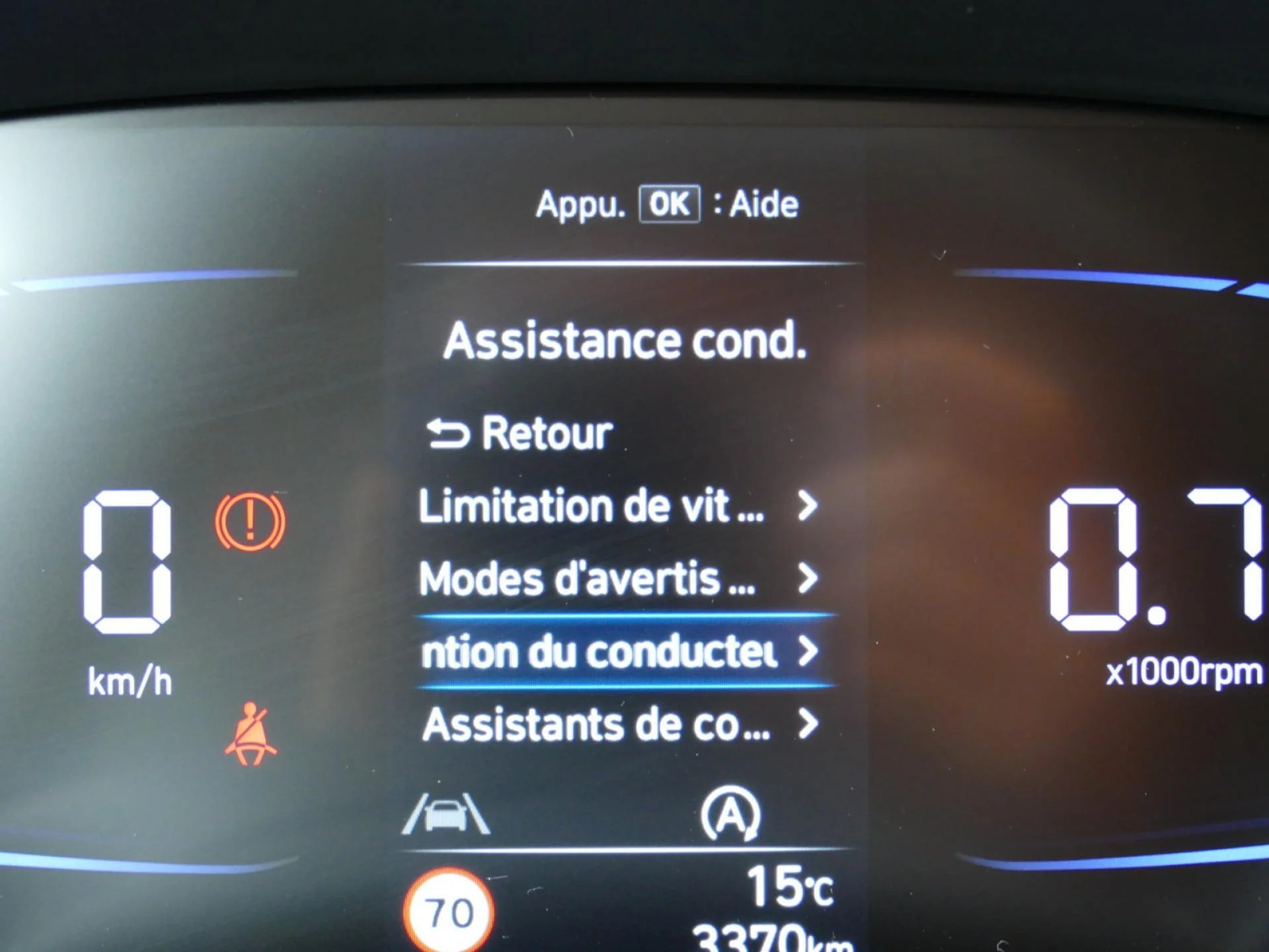 HYUNDAI i10 - Miniature 15 sur 32 - Cliquer pour voir cette photo